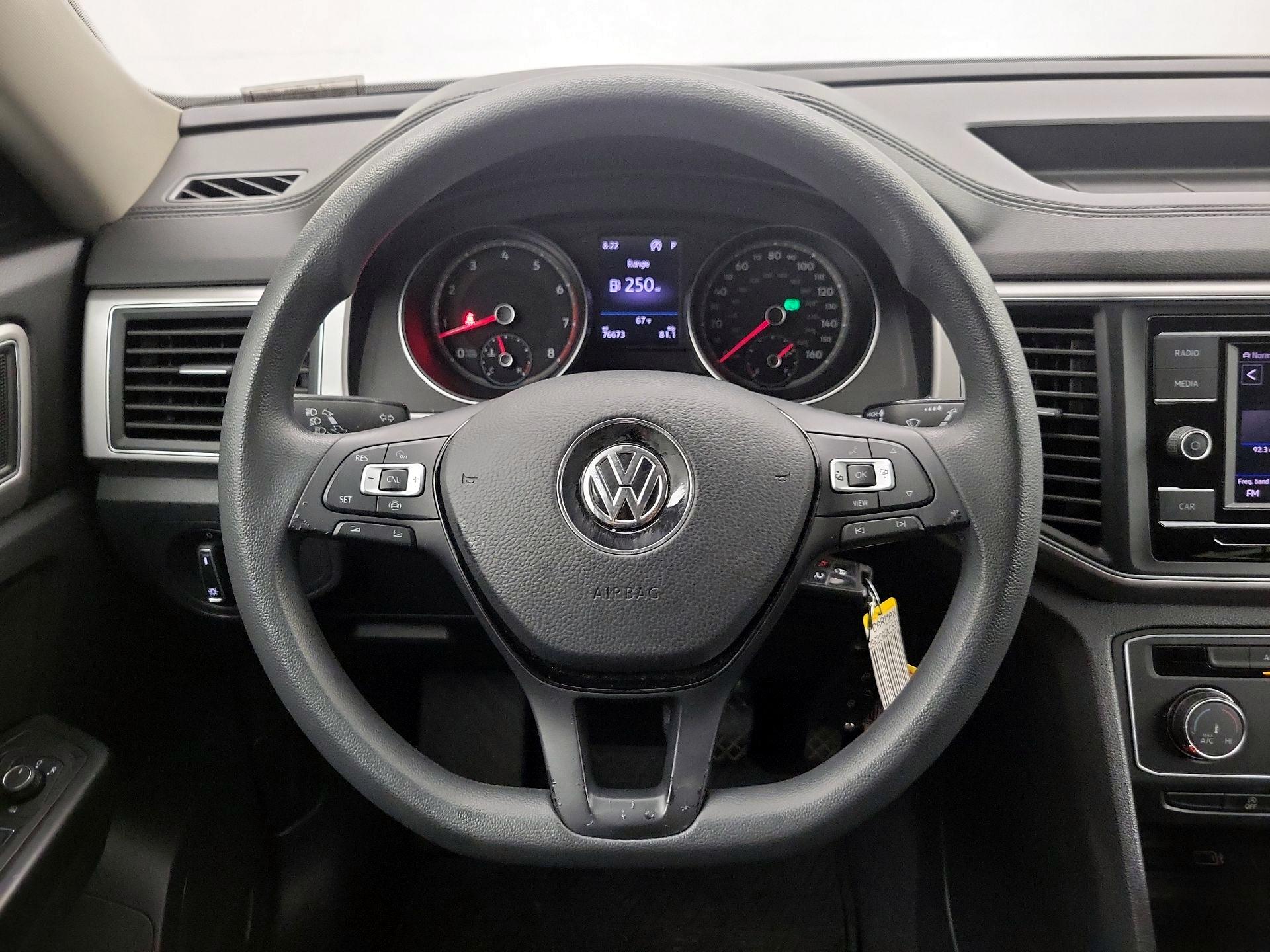 Thumbnail: 2019 Volkswagen Atlas - 10