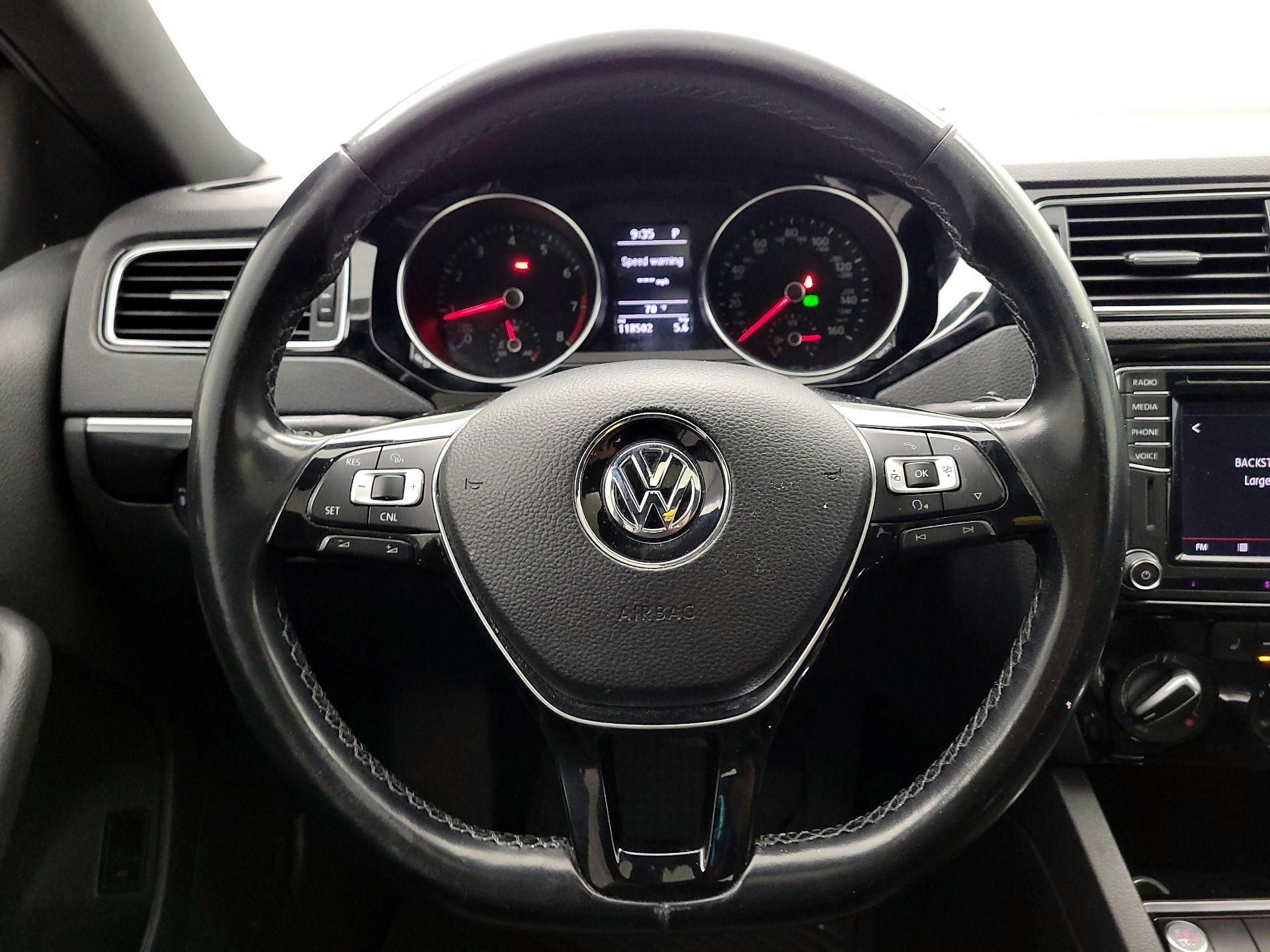 Thumbnail: 2018 Volkswagen Jetta - 10