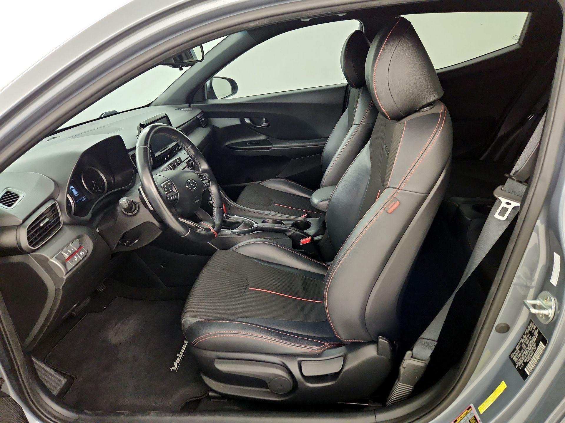 Thumbnail: 2019 Hyundai Veloster - 11
