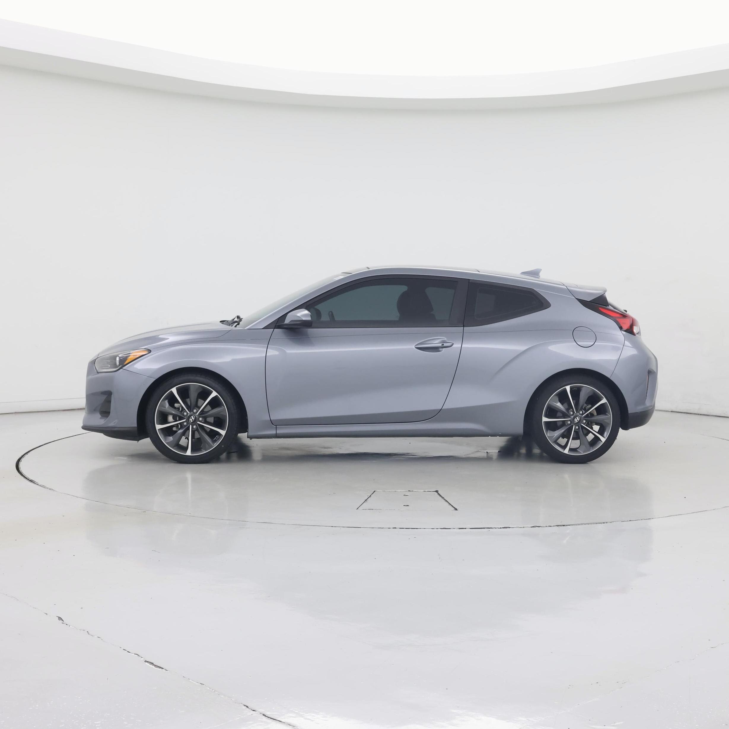 Thumbnail: 2019 Hyundai Veloster - 3
