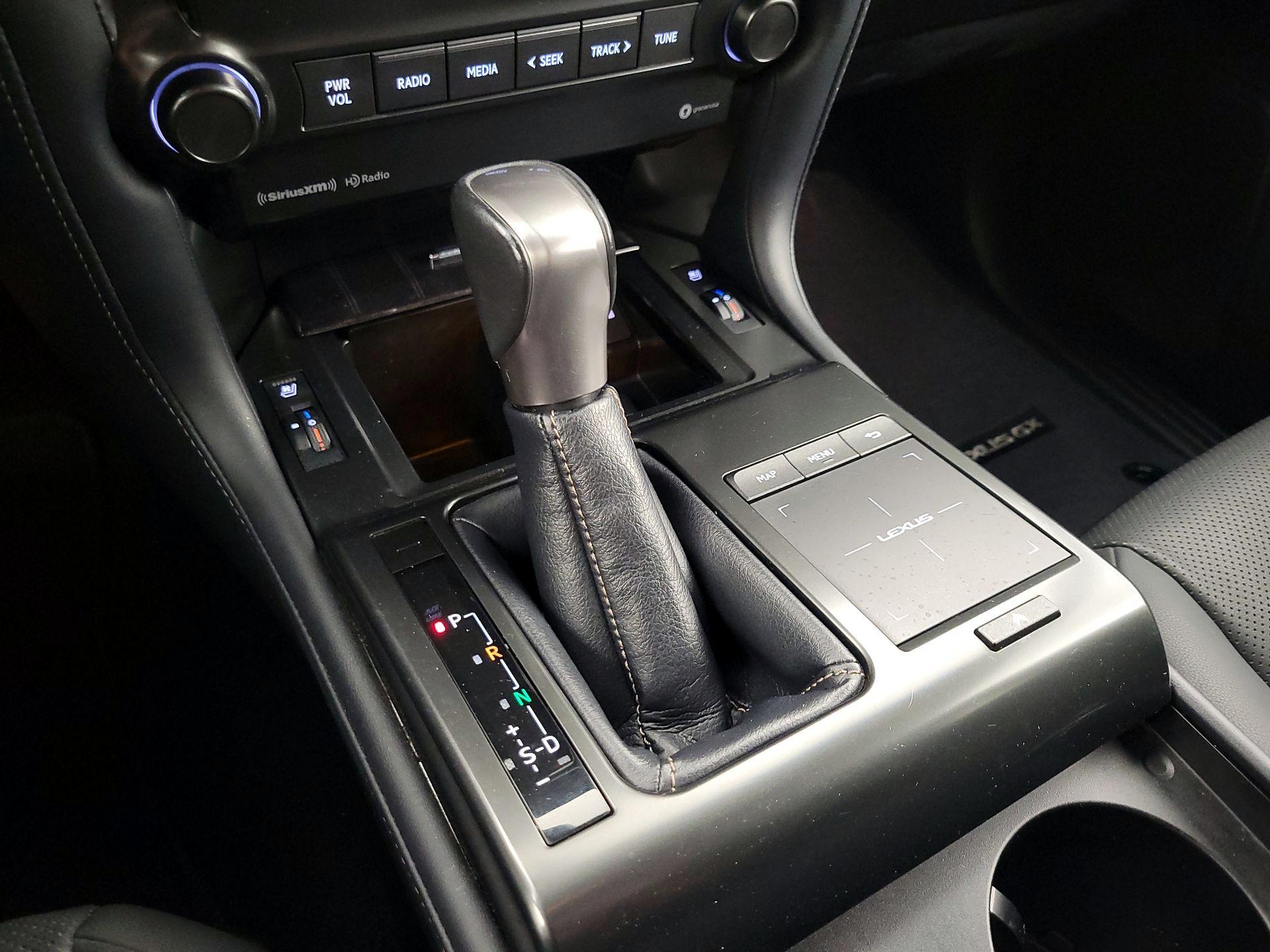 Thumbnail: 2023 Lexus GX - 18