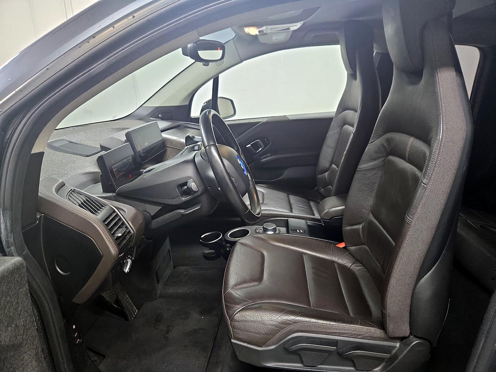 Thumbnail: 2017 BMW i3 - 11