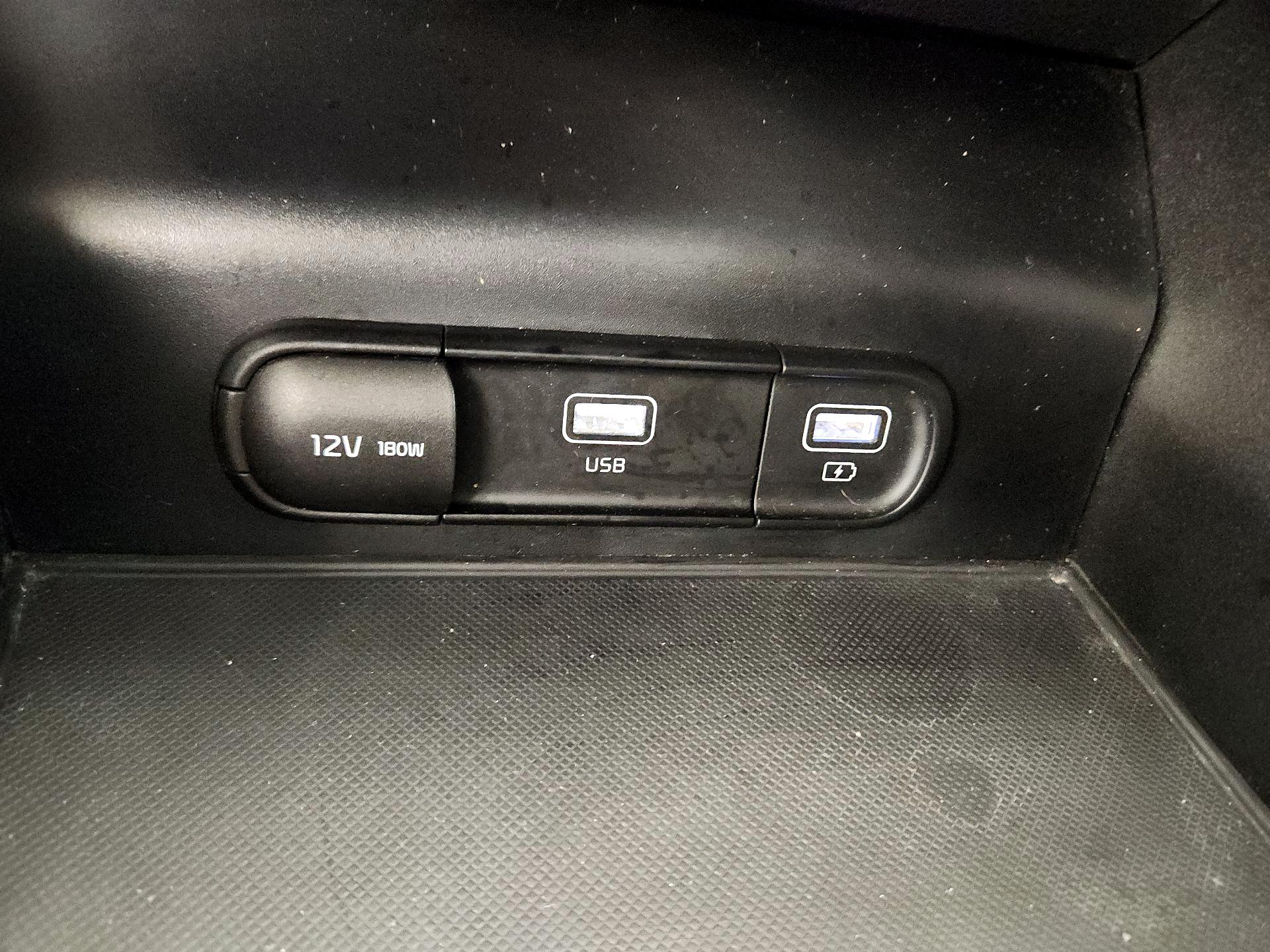 Thumbnail: 2021 Kia K5 - 16