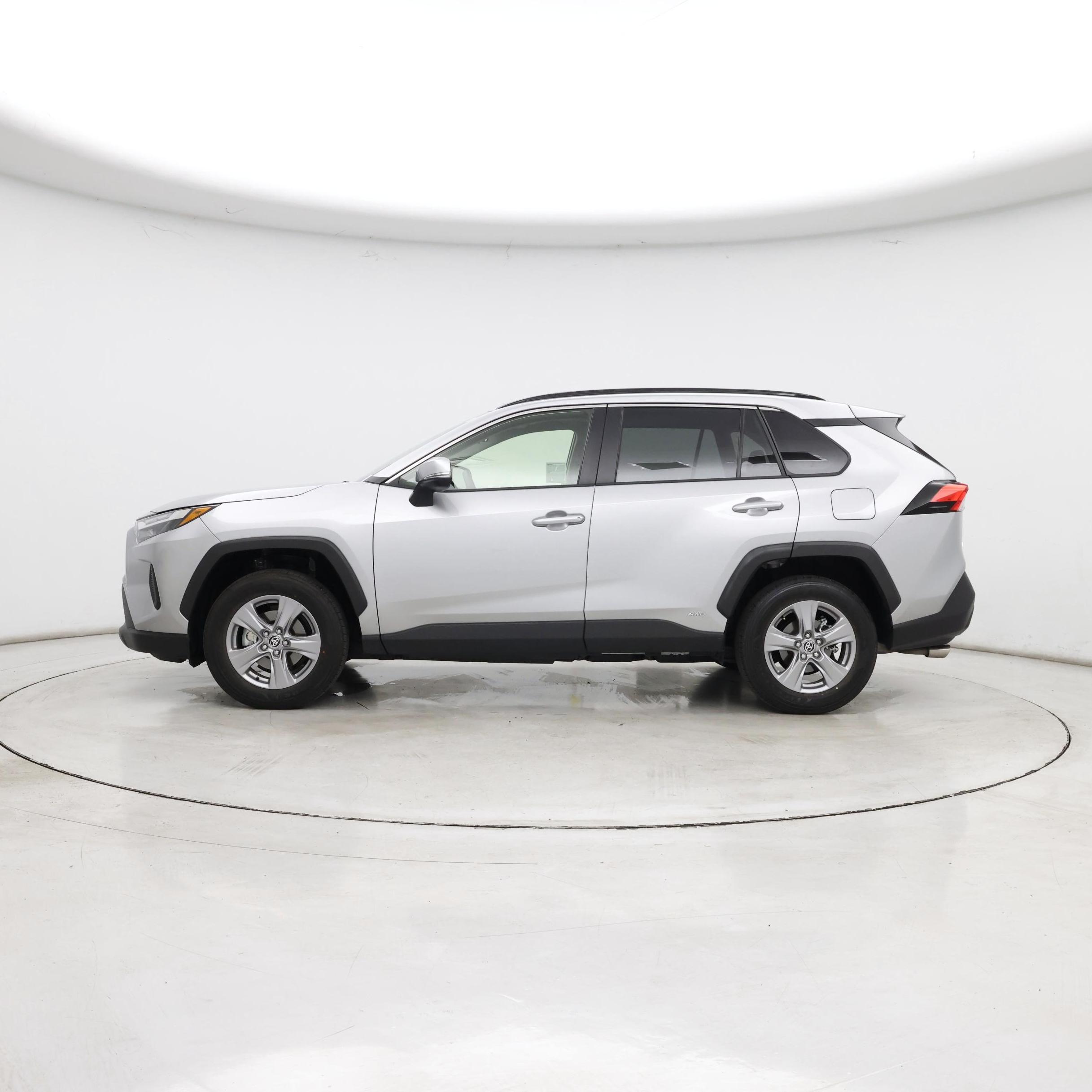 Thumbnail: 2025 Toyota RAV4 - 3