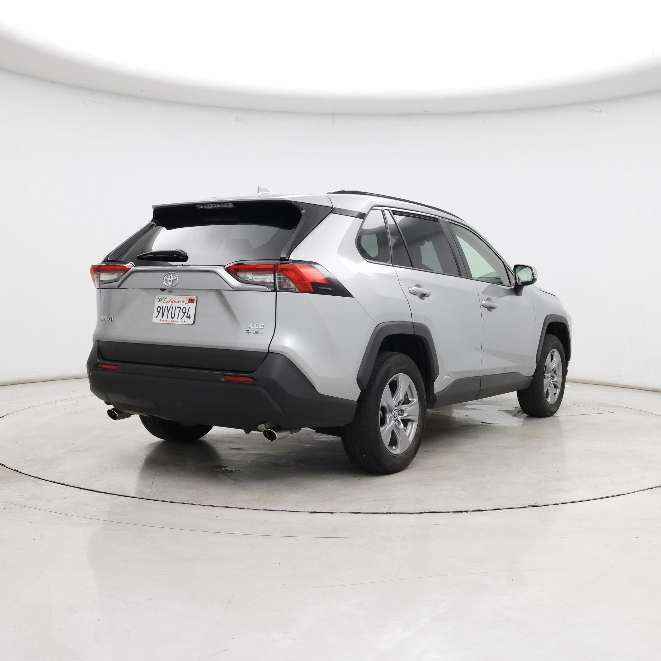 Thumbnail: 2025 Toyota RAV4 - 8