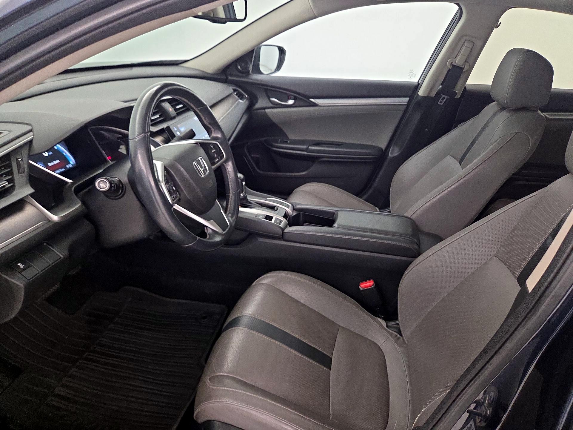 Thumbnail: 2016 Honda Civic - 11