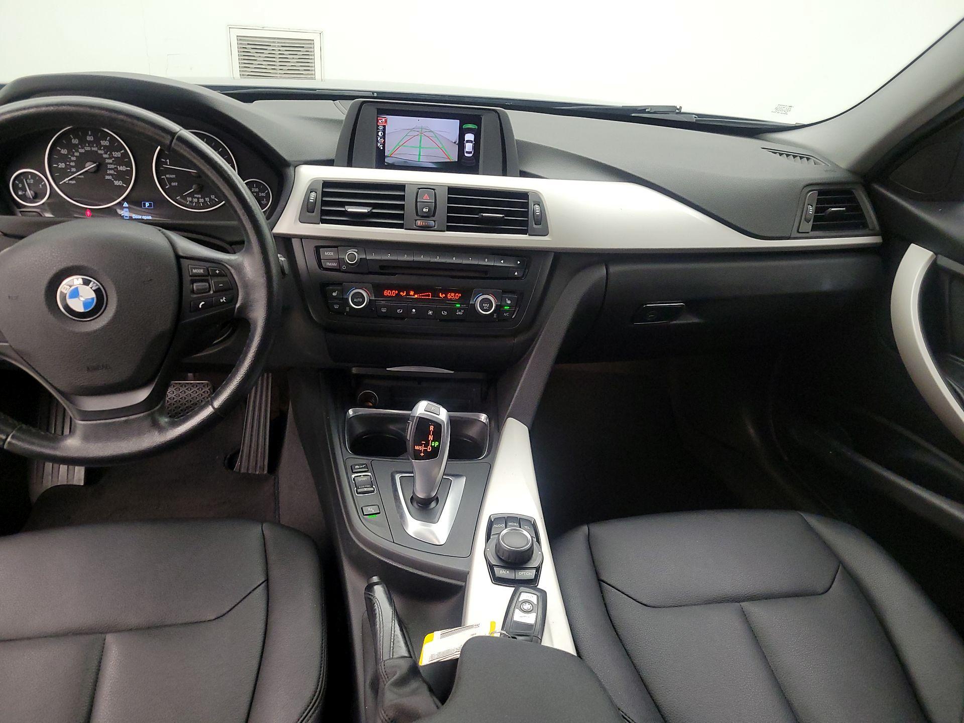 Thumbnail: 2015 BMW 3 Series - 9