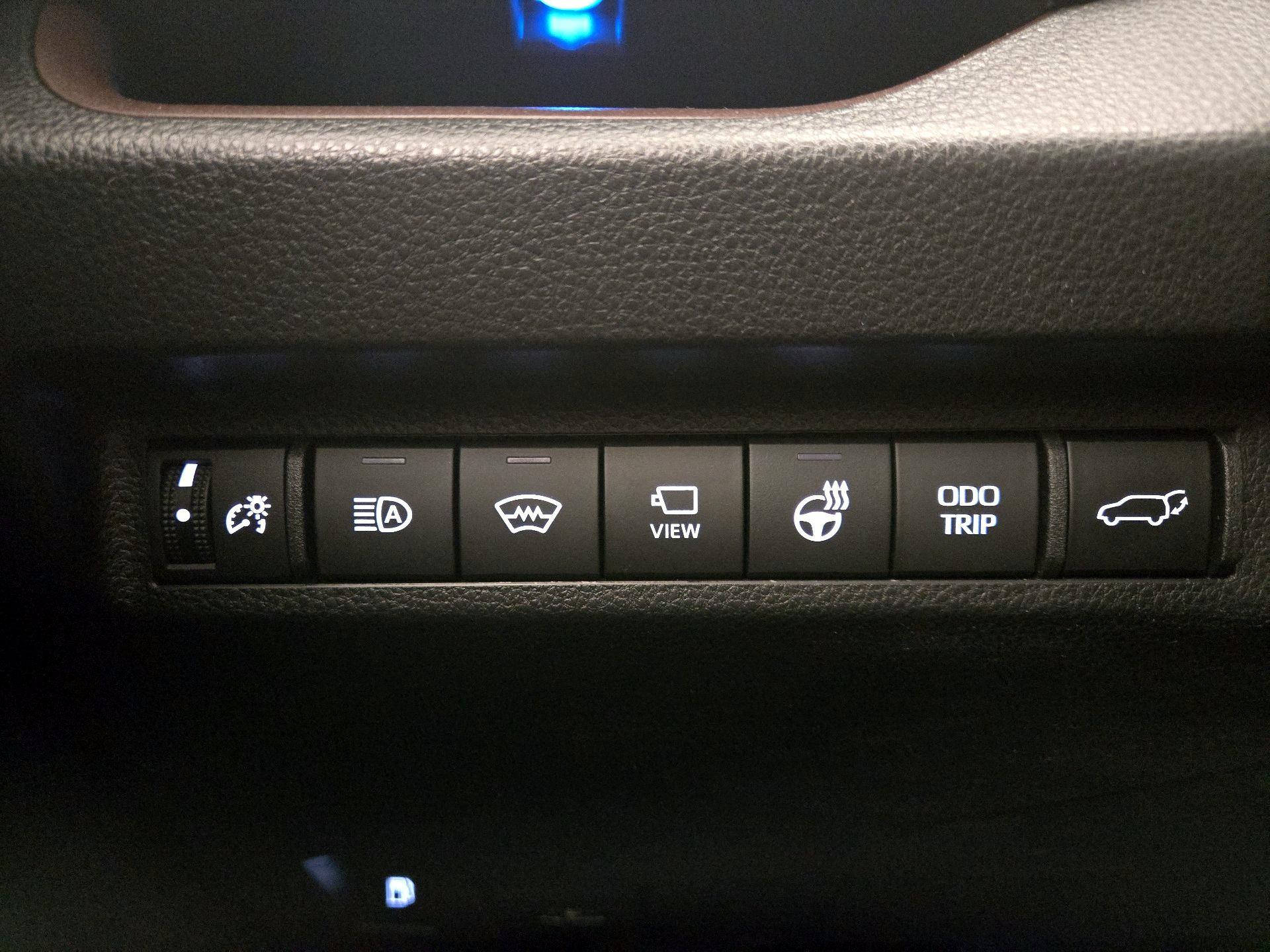 Thumbnail: 2025 Toyota RAV4 - 13