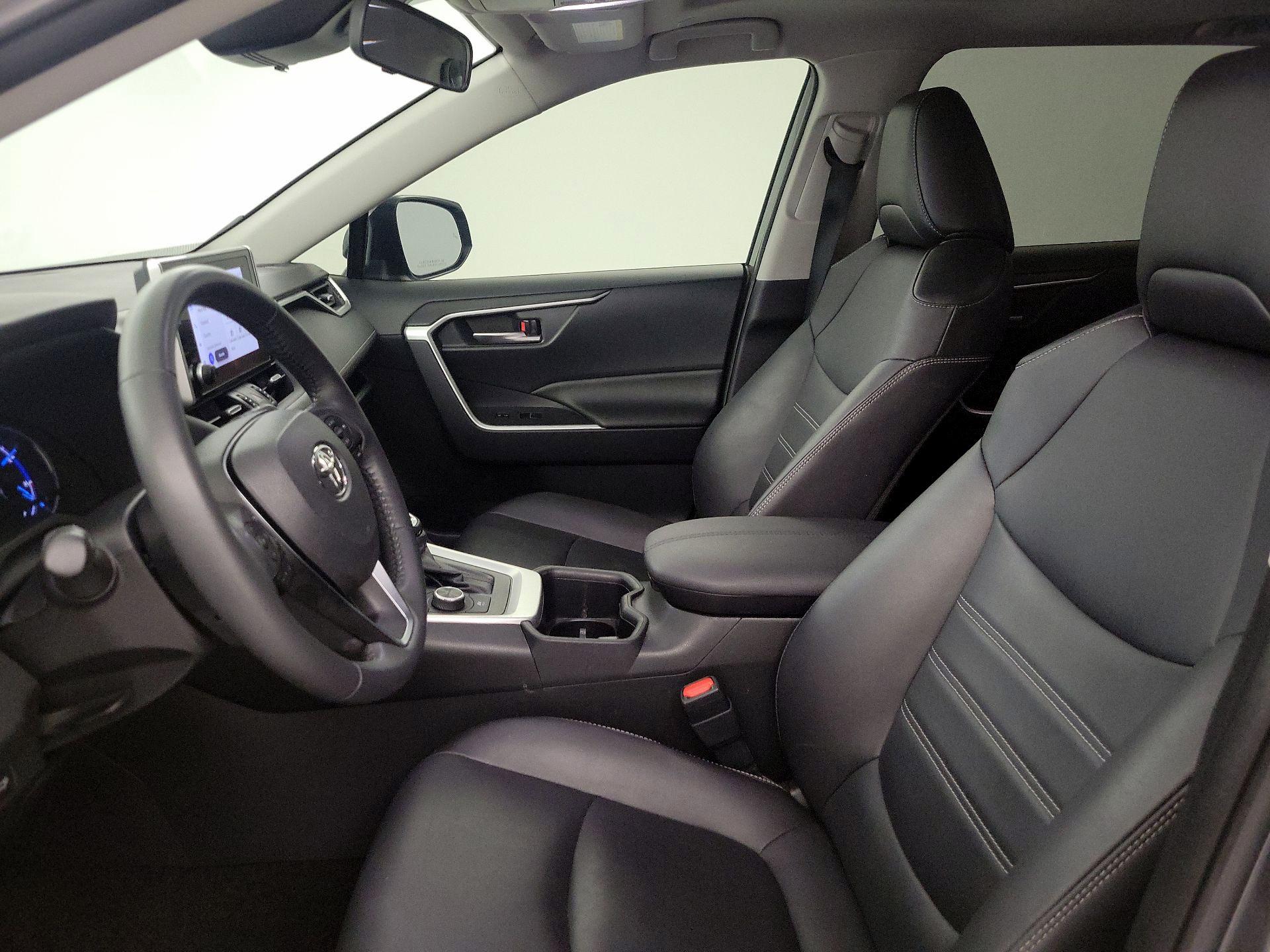 Thumbnail: 2024 Toyota RAV4 - 11