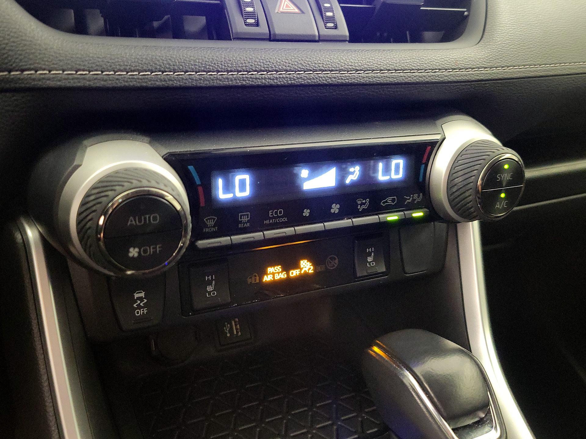 Thumbnail: 2024 Toyota RAV4 - 16