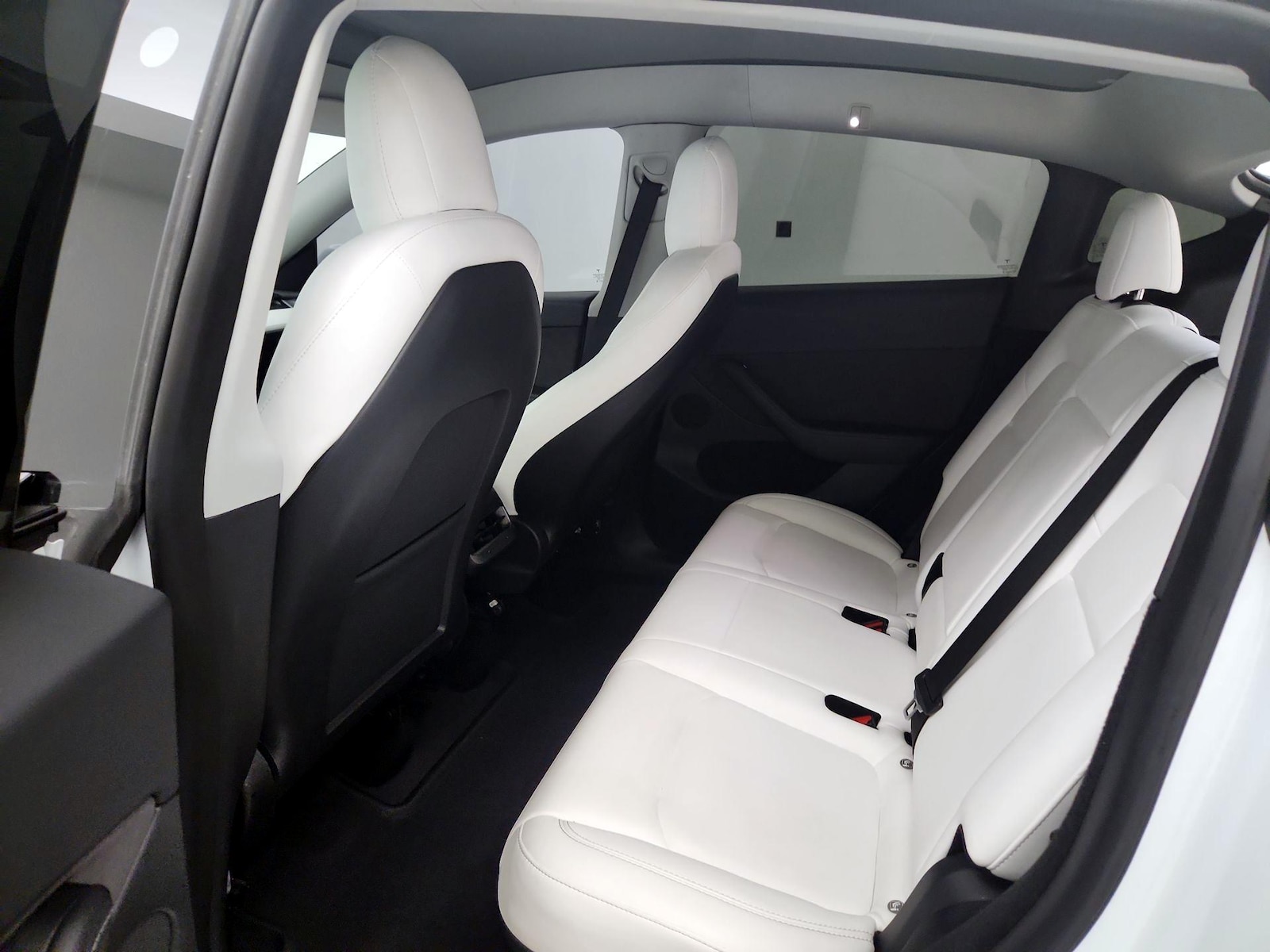 2023 Tesla Model Y Long Range - Photo 21