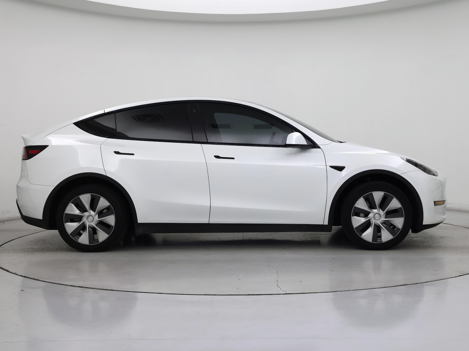 2023 Tesla Model Y Long Range - Photo 8