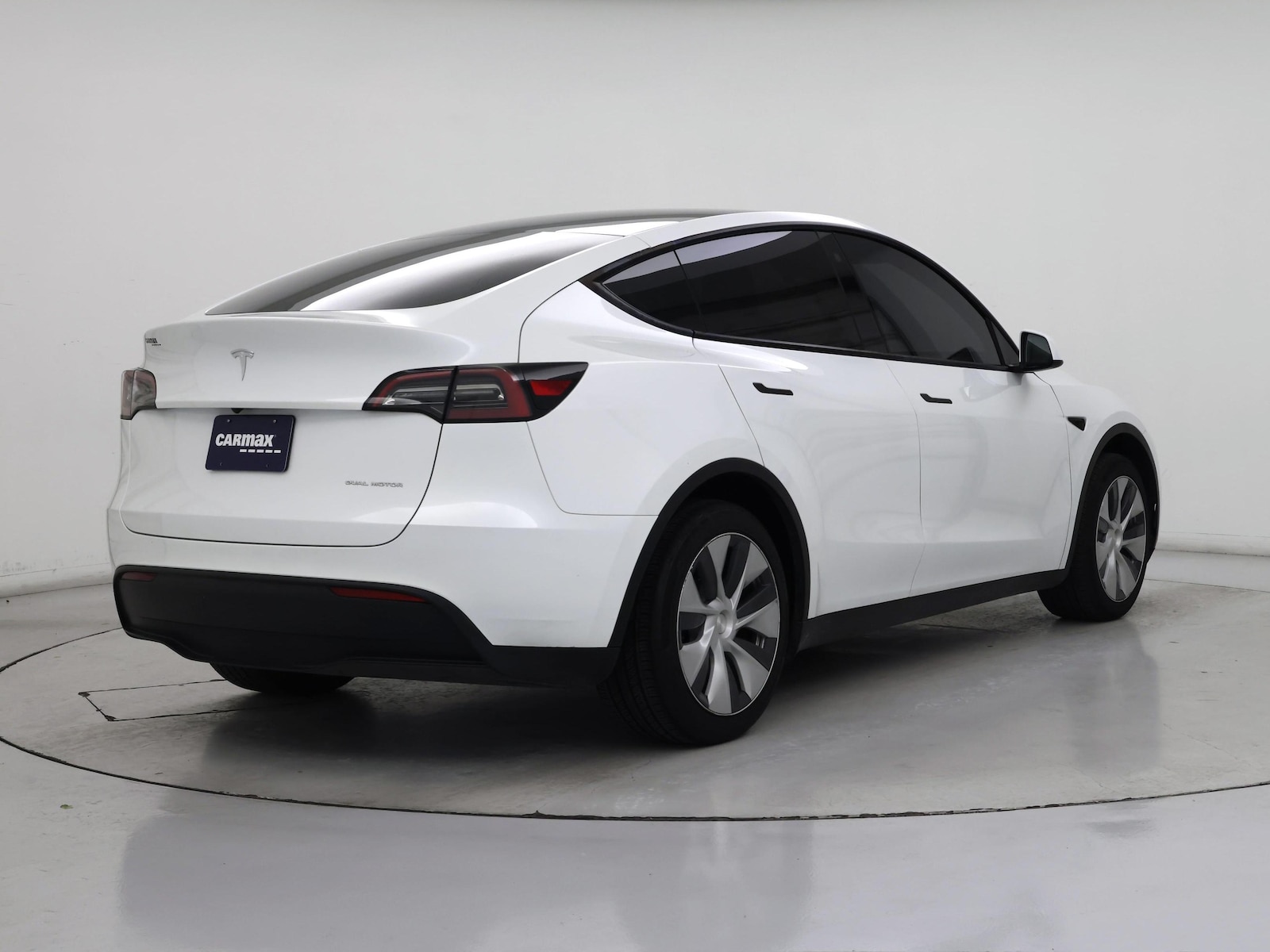 2023 Tesla Model Y Long Range - Photo 9