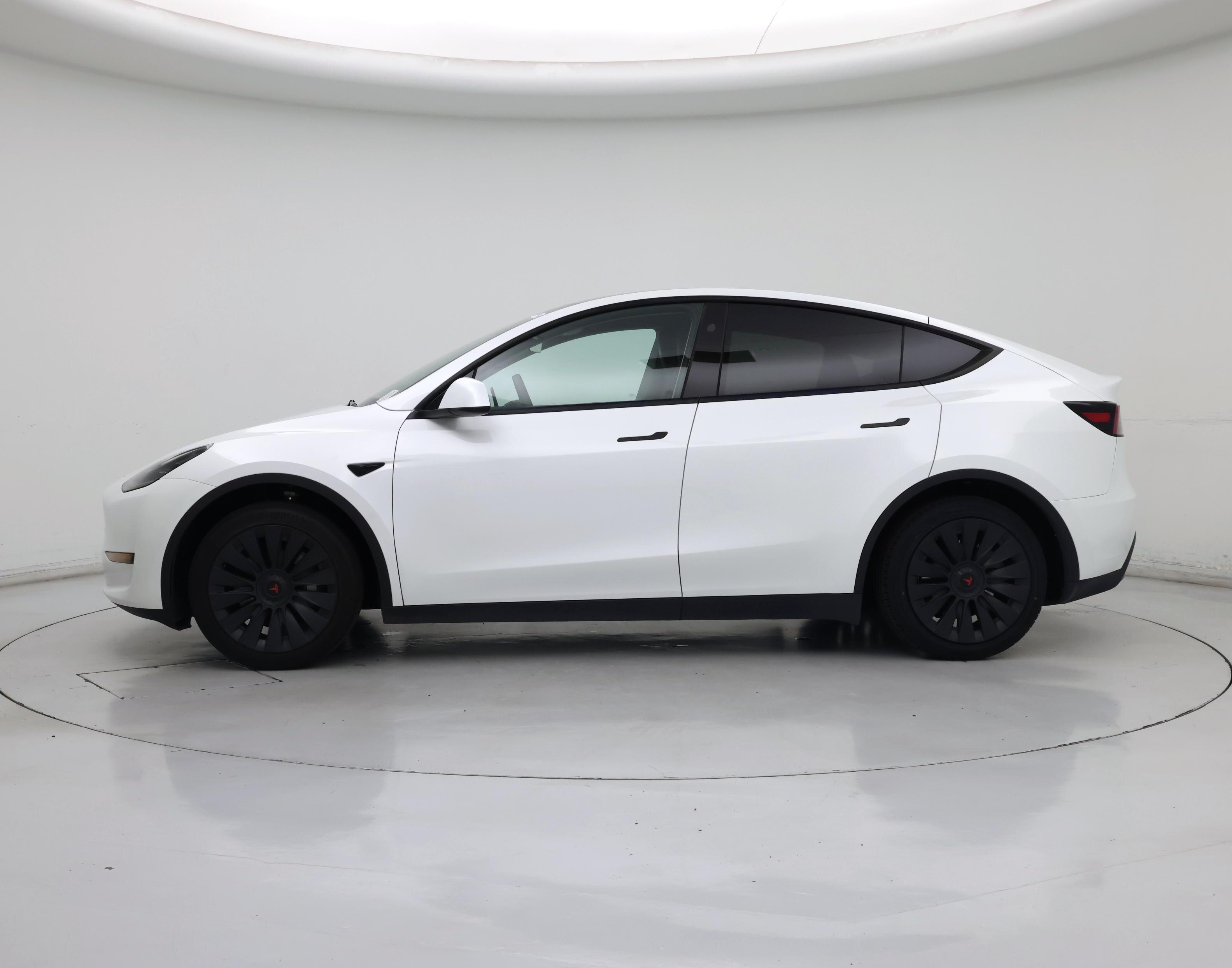 Thumbnail: 2024 Tesla Model Y - 3