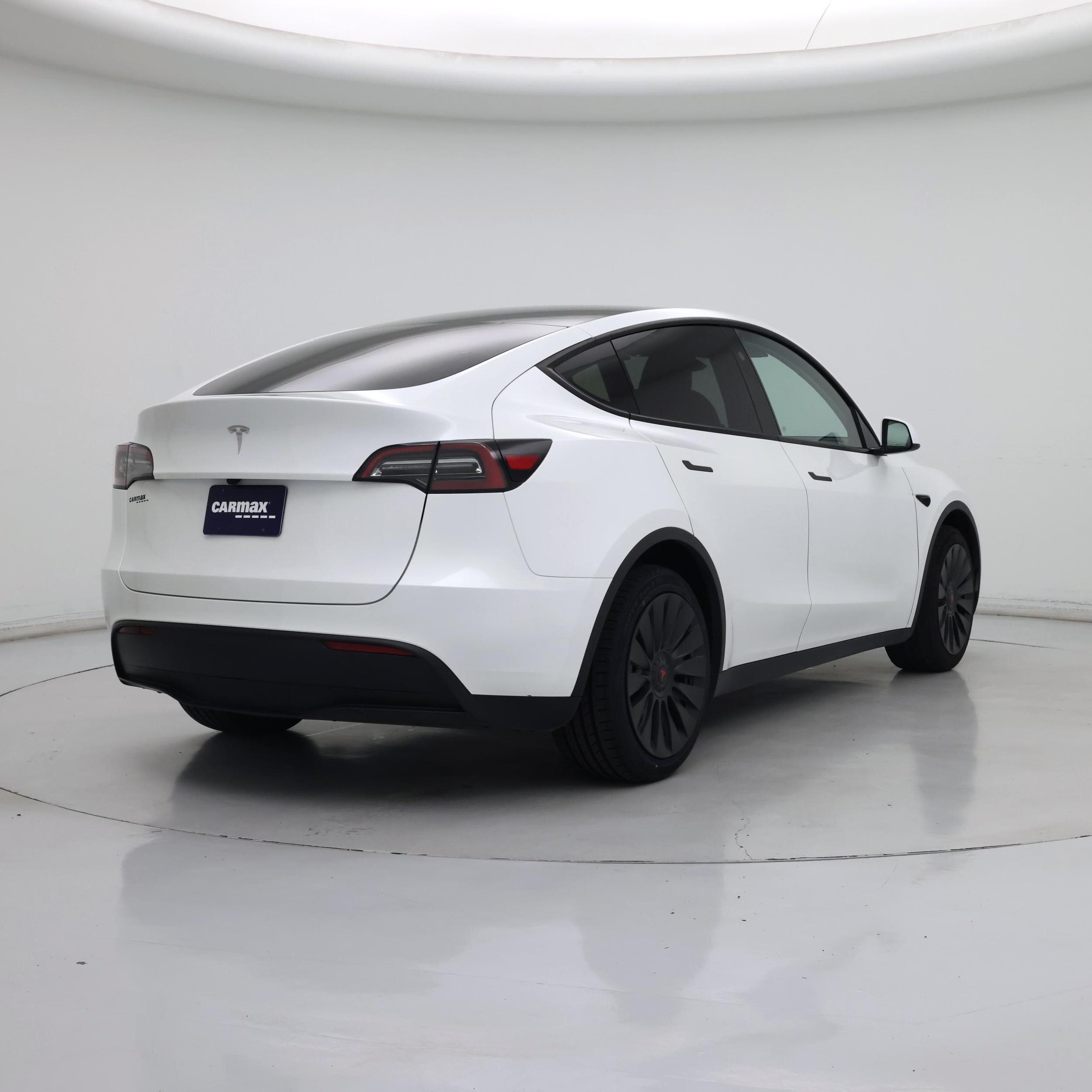 Thumbnail: 2024 Tesla Model Y - 8