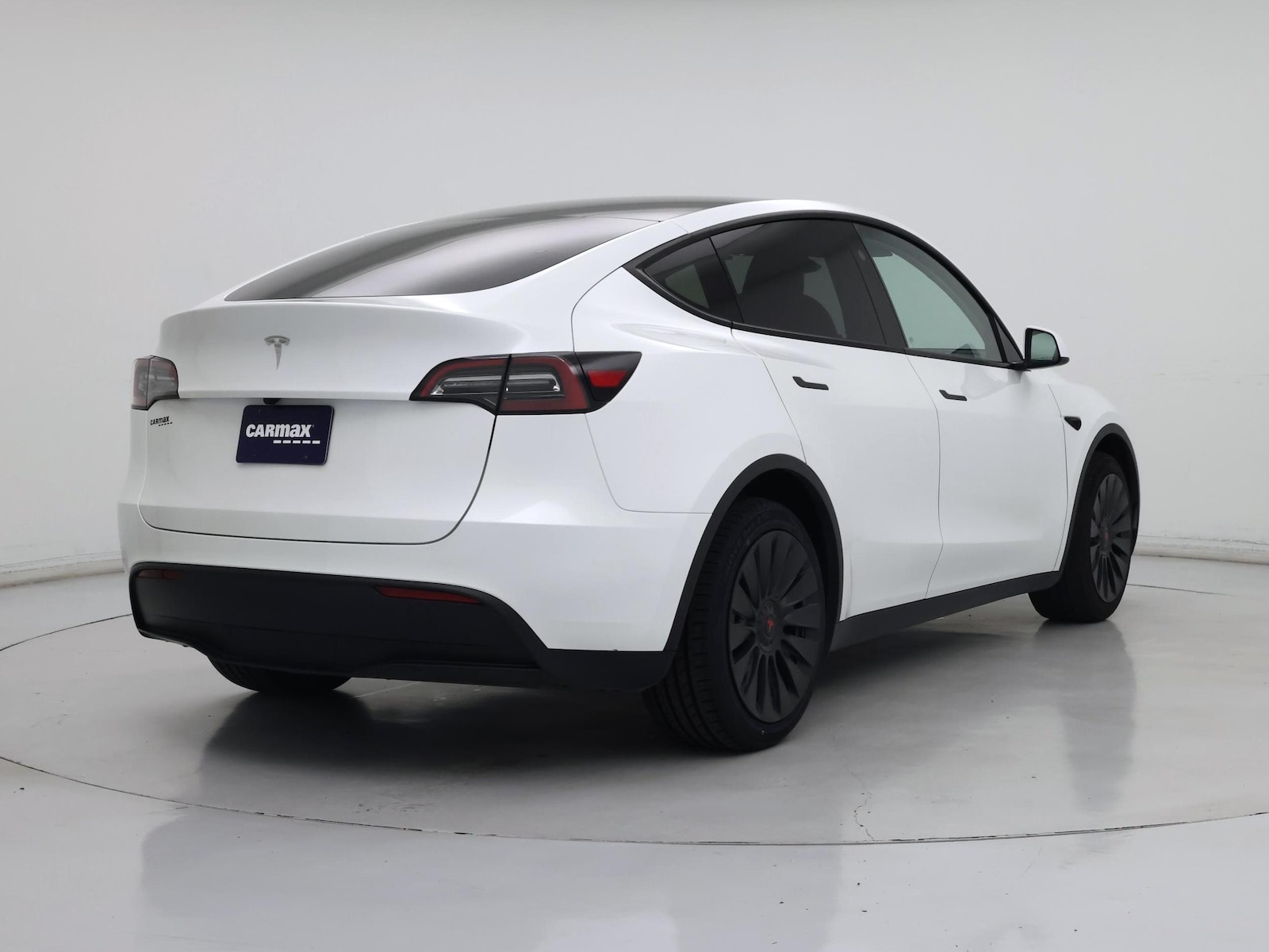 2024 Tesla Model Y Long Range - Photo 9