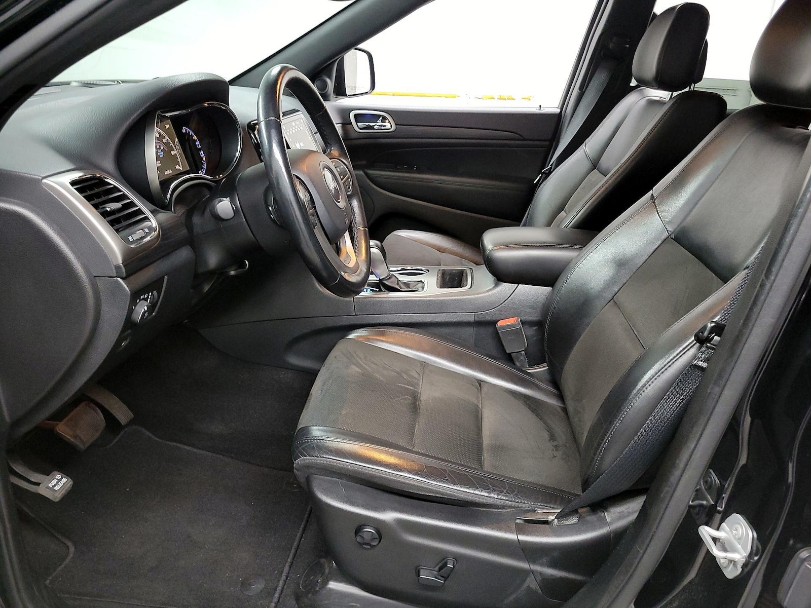 2020 Jeep Grand Cherokee Altitude - Photo 10