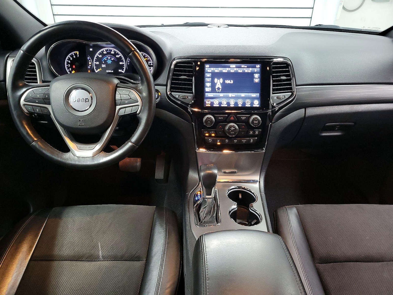 2020 Jeep Grand Cherokee Altitude - Photo 8