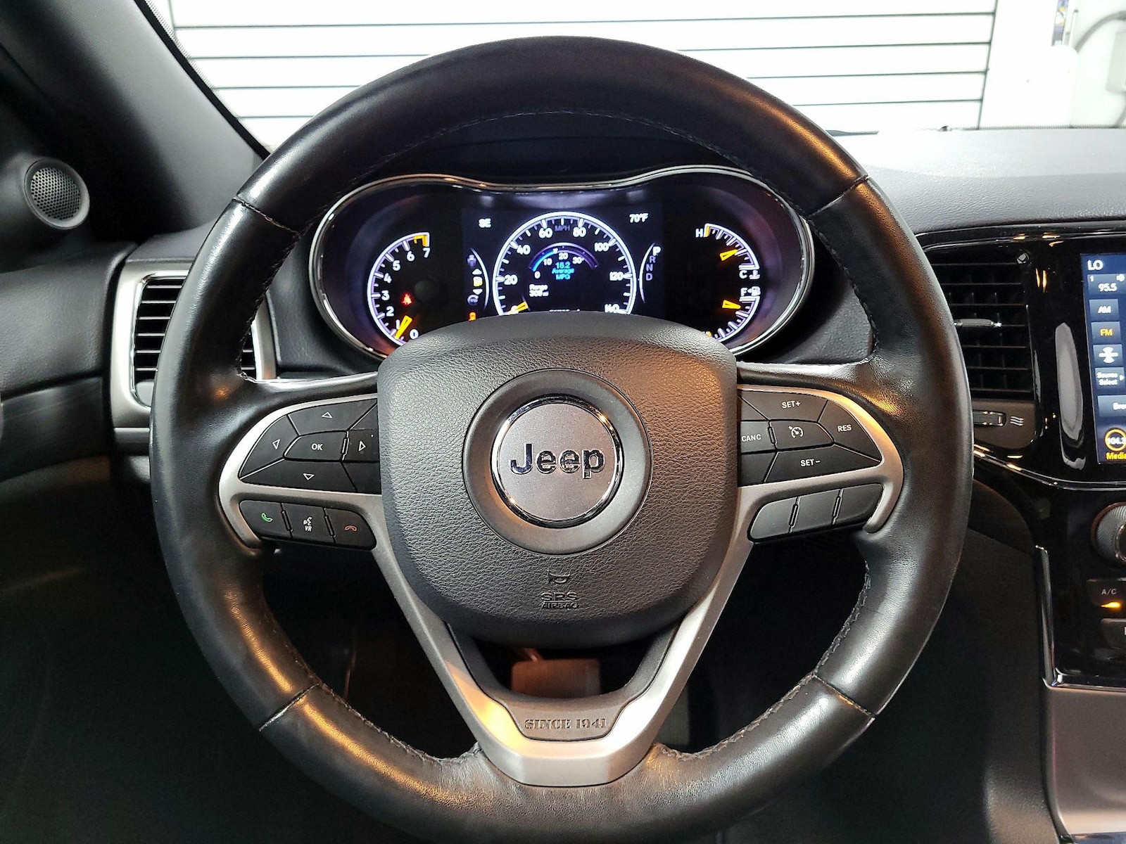 2020 Jeep Grand Cherokee Altitude - Photo 9
