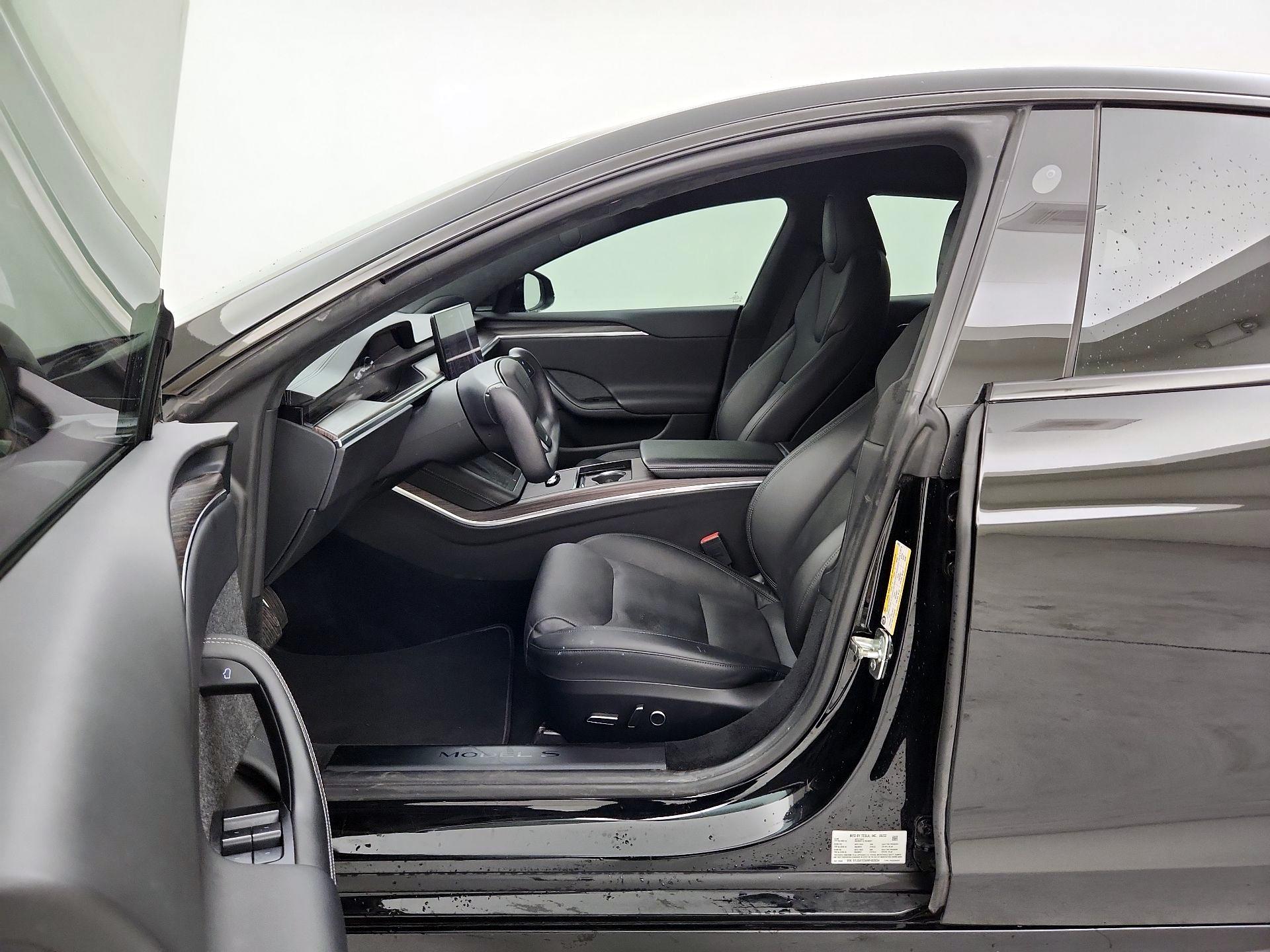 Thumbnail: 2022 Tesla Model S - 11