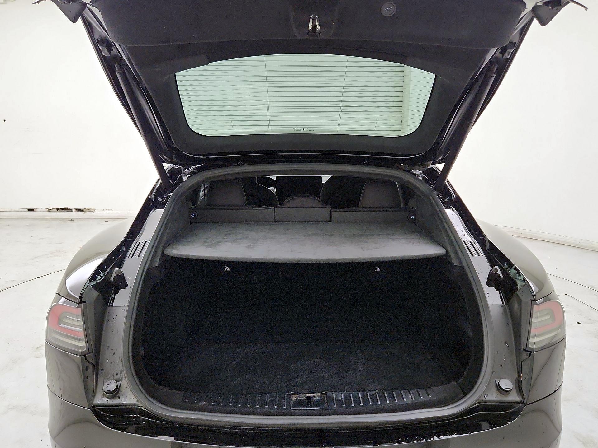 Thumbnail: 2022 Tesla Model S - 20