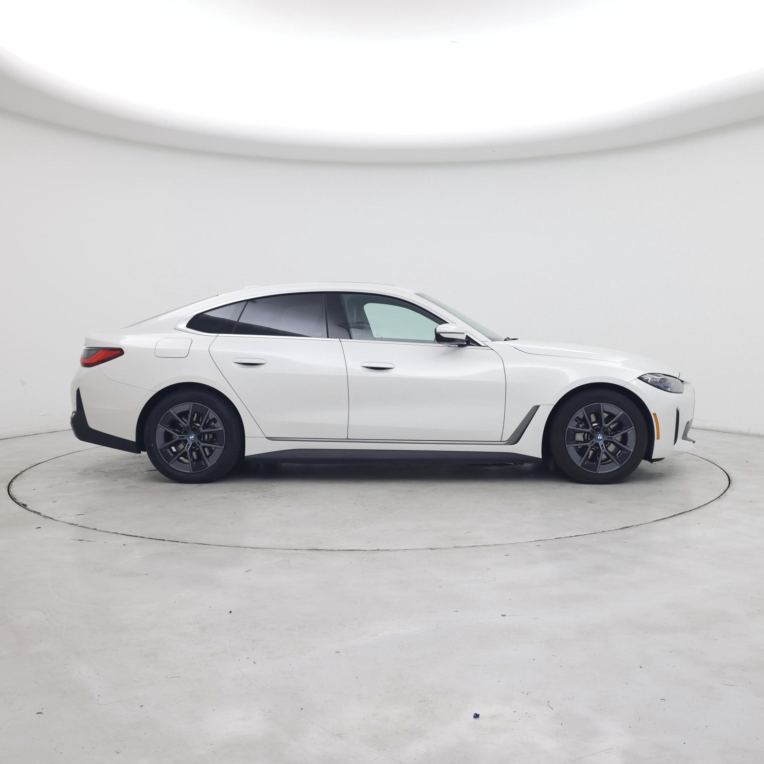Thumbnail: 2023 BMW i4 - 7