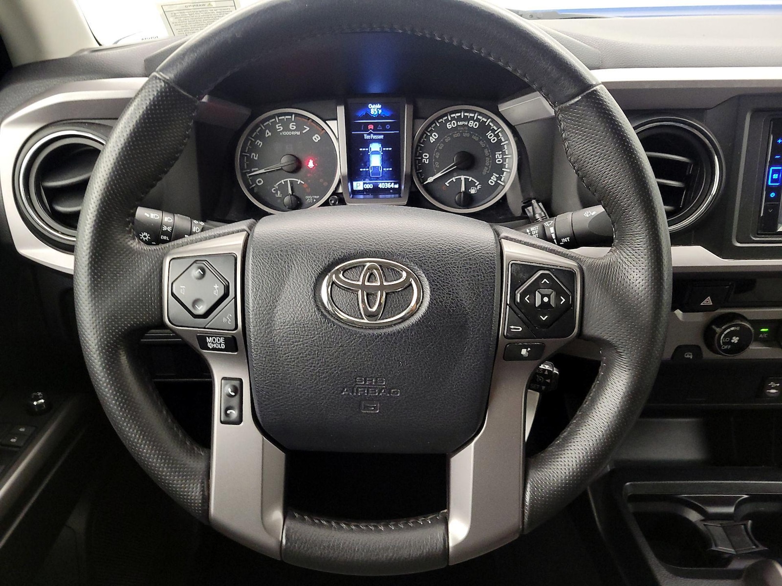 2017 Toyota Tacoma SR5 - Photo 11