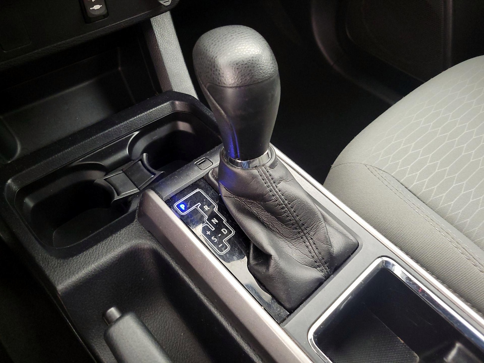 2017 Toyota Tacoma SR5 - Photo 18