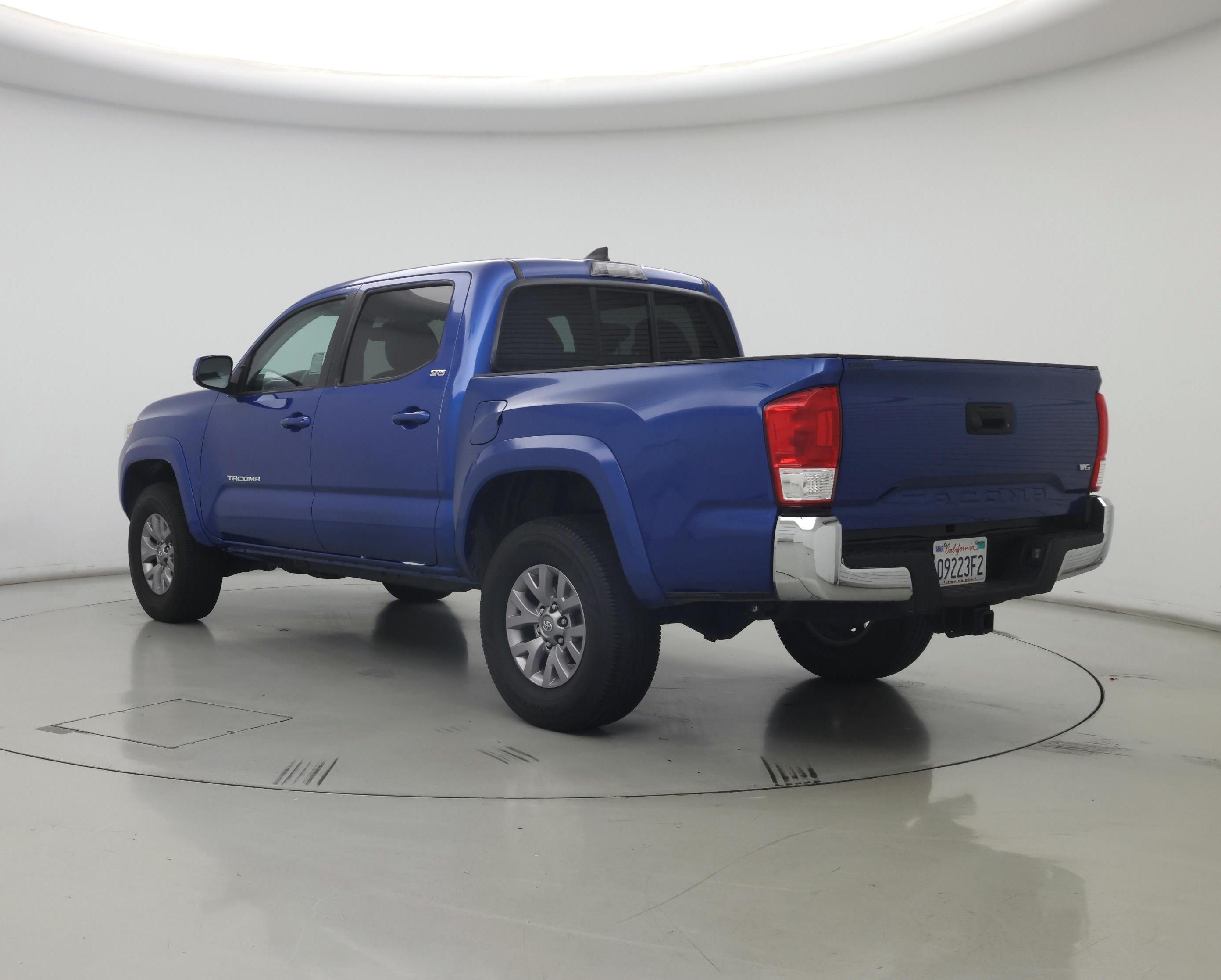 Thumbnail: 2017 Toyota Tacoma - 2