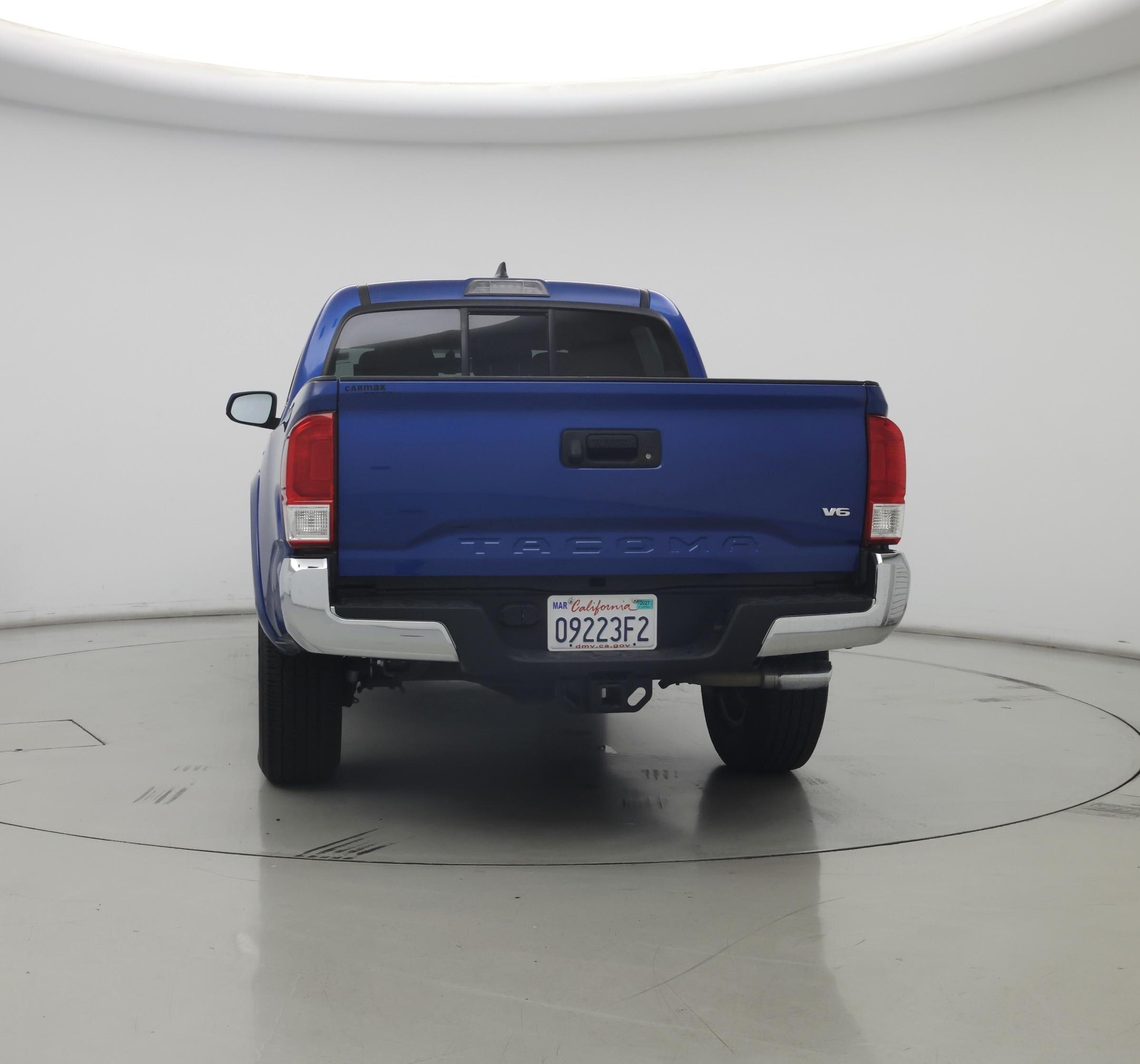 Thumbnail: 2017 Toyota Tacoma - 6