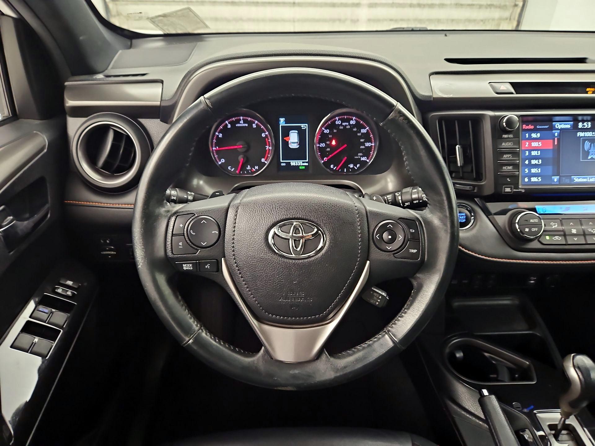 Thumbnail: 2016 Toyota RAV4 - 10