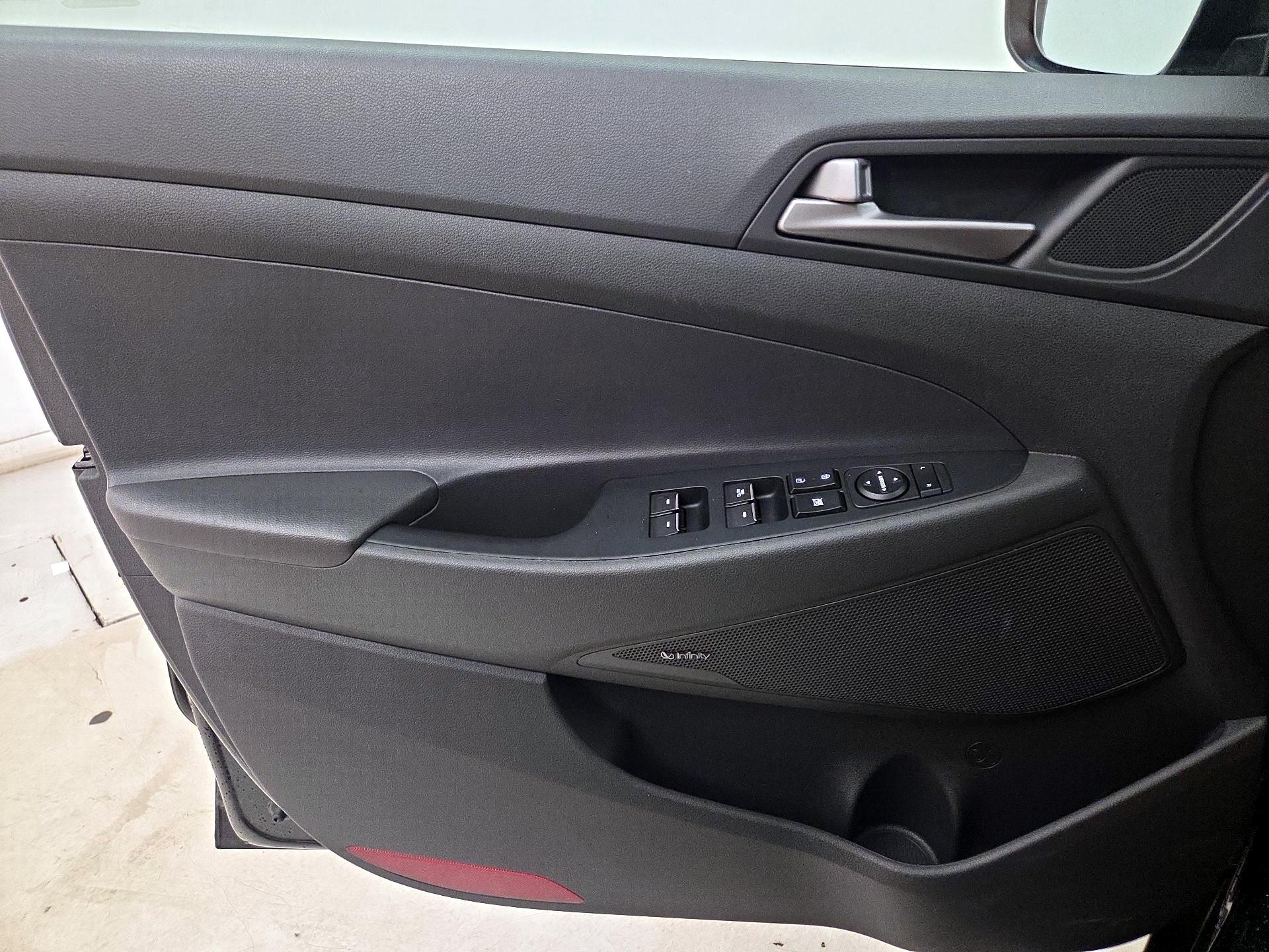 Thumbnail: 2018 Hyundai Tucson - 12