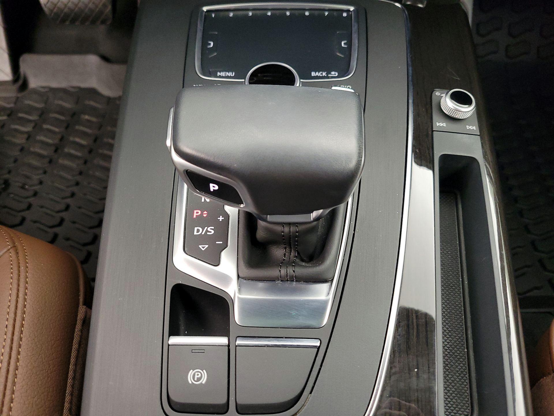 Thumbnail: 2019 Audi Q5 - 18