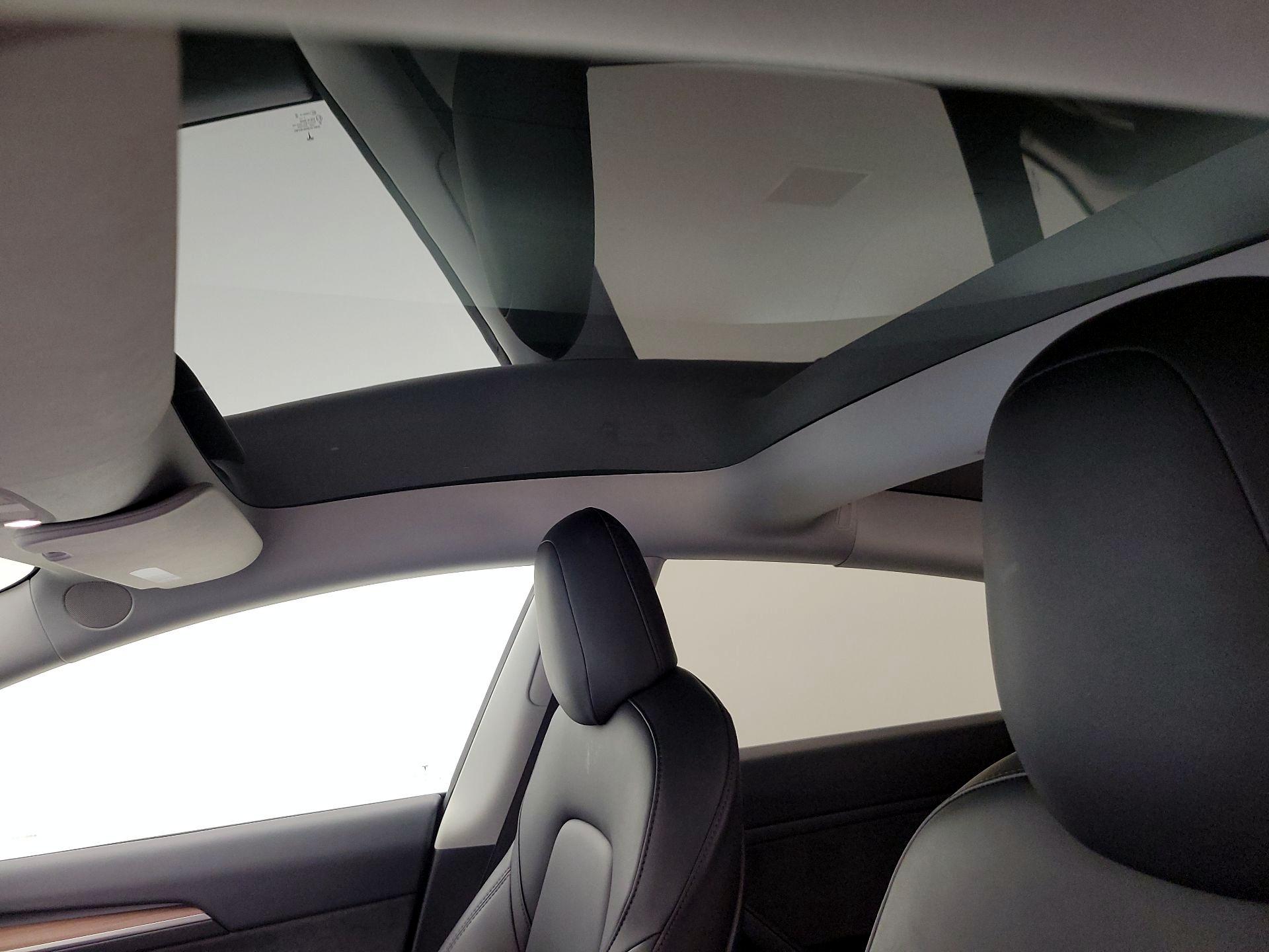 Thumbnail: 2022 Tesla Model 3 - 18