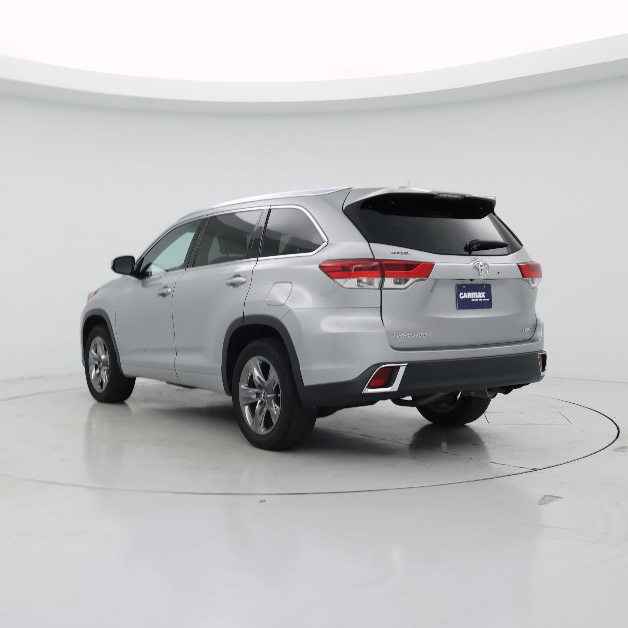Thumbnail: 2017 Toyota Highlander - 2