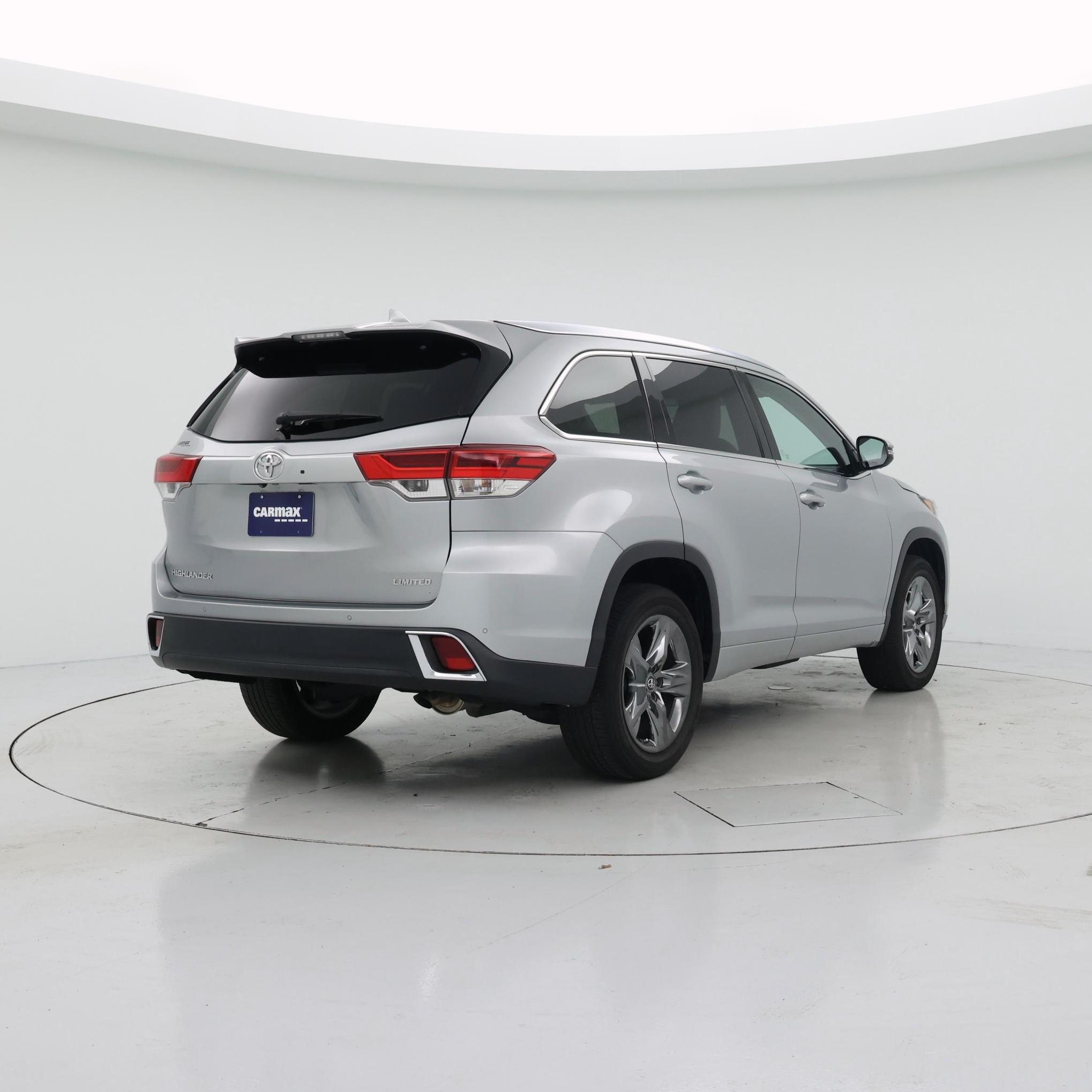 Thumbnail: 2017 Toyota Highlander - 8