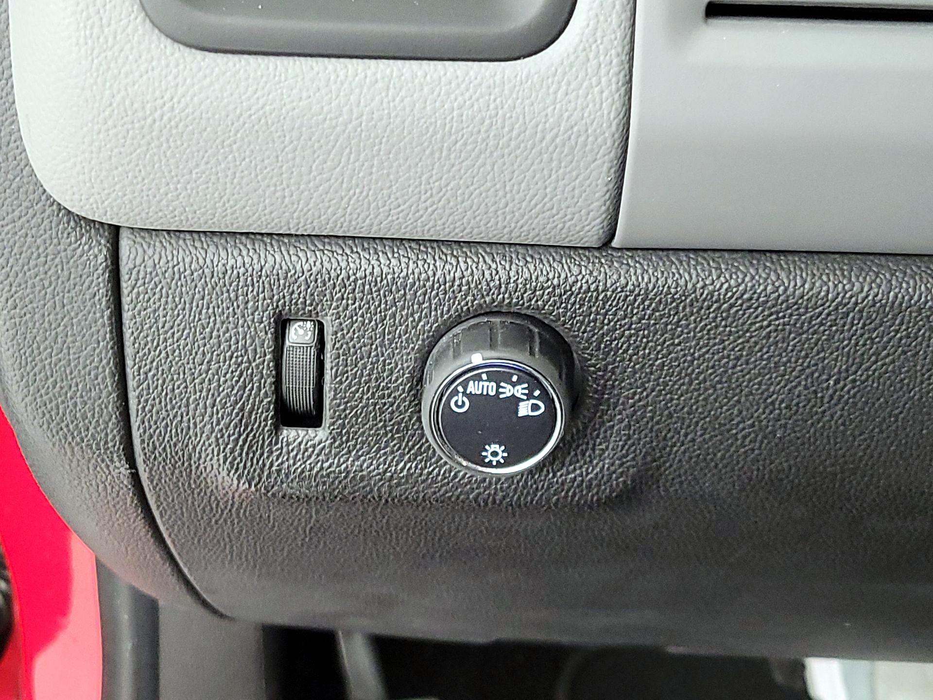 Thumbnail: 2016 Chevrolet Colorado - 13