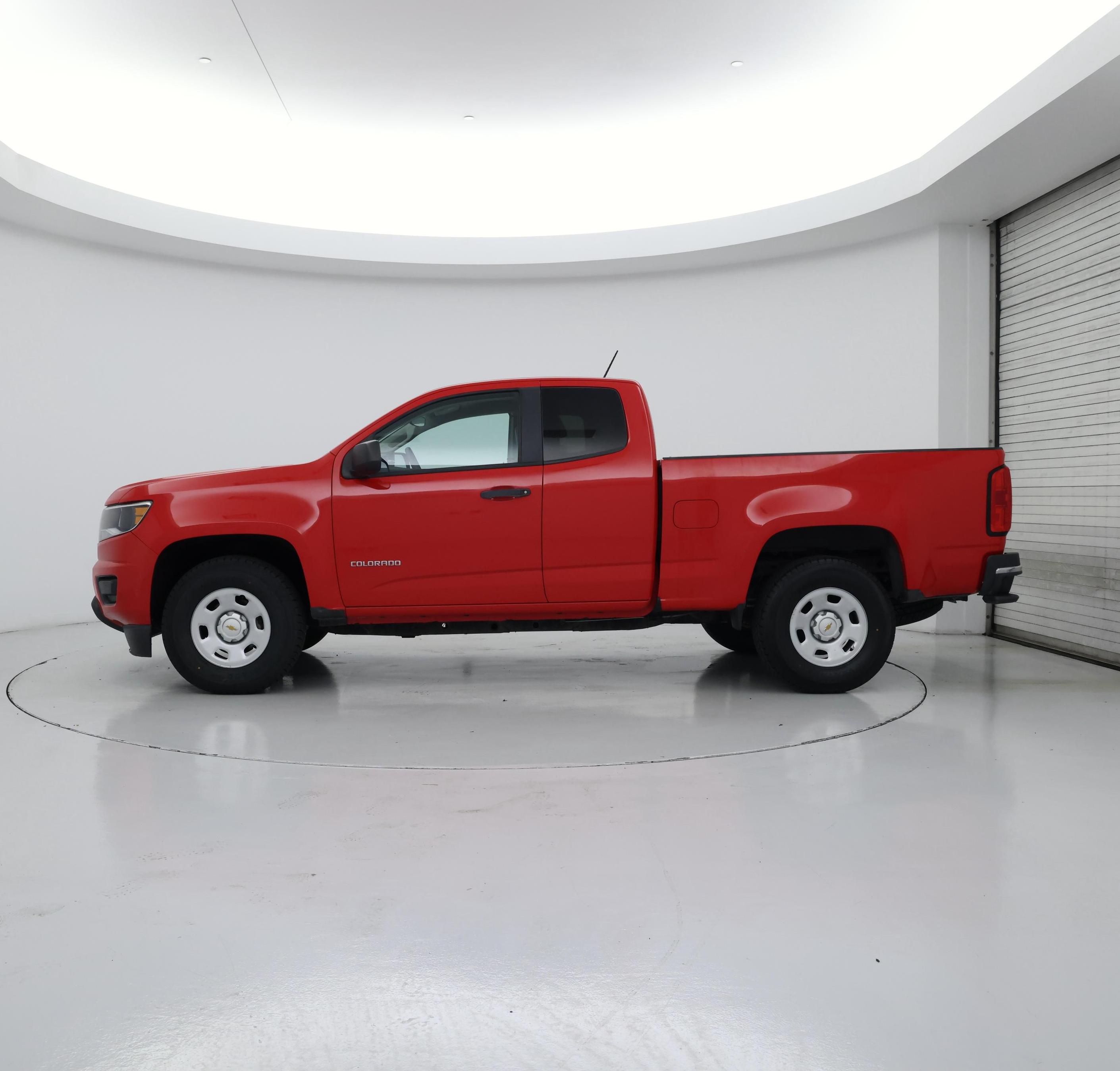 Thumbnail: 2016 Chevrolet Colorado - 3