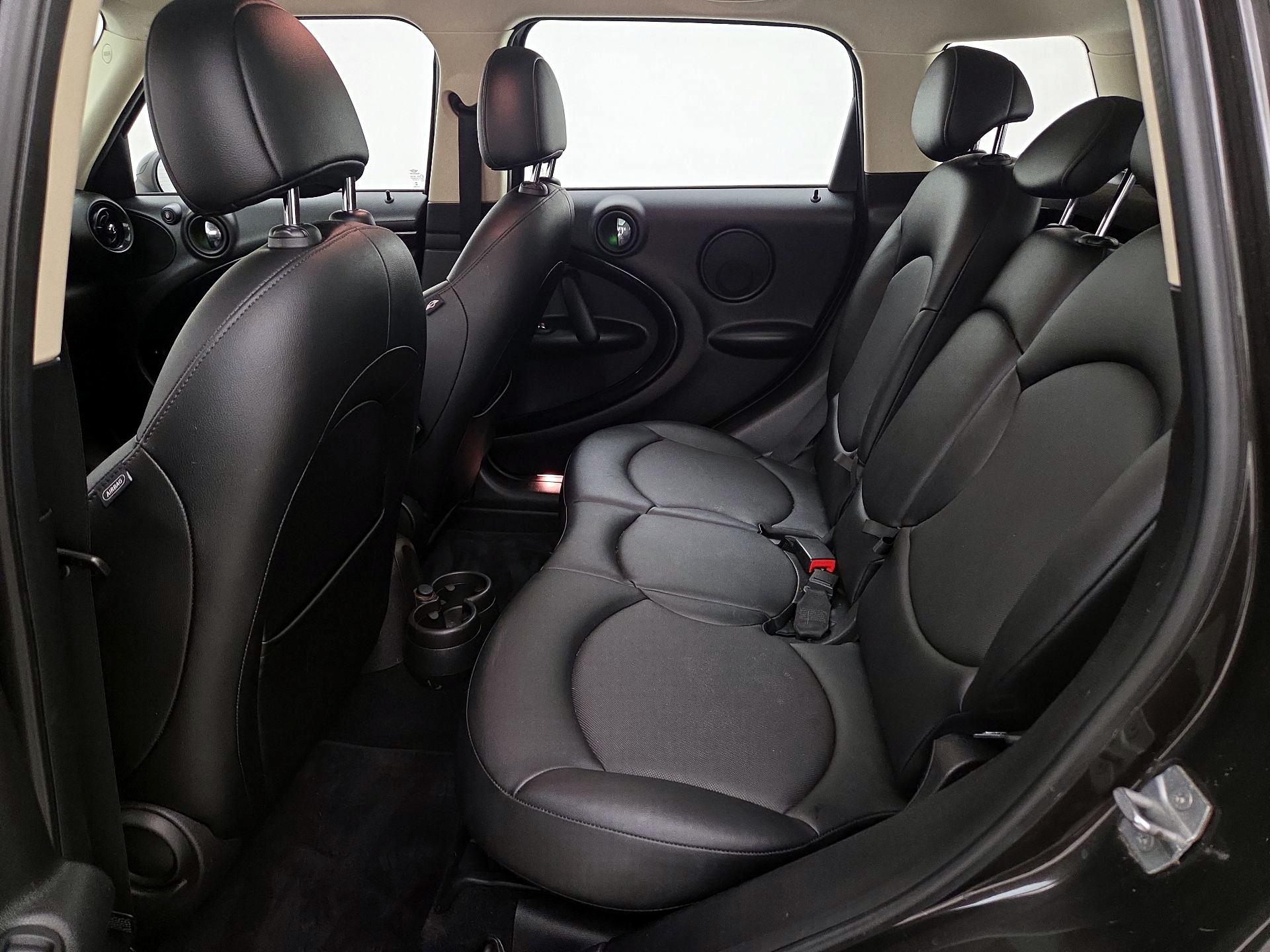 Thumbnail: 2016 MINI Cooper Countryman - 18