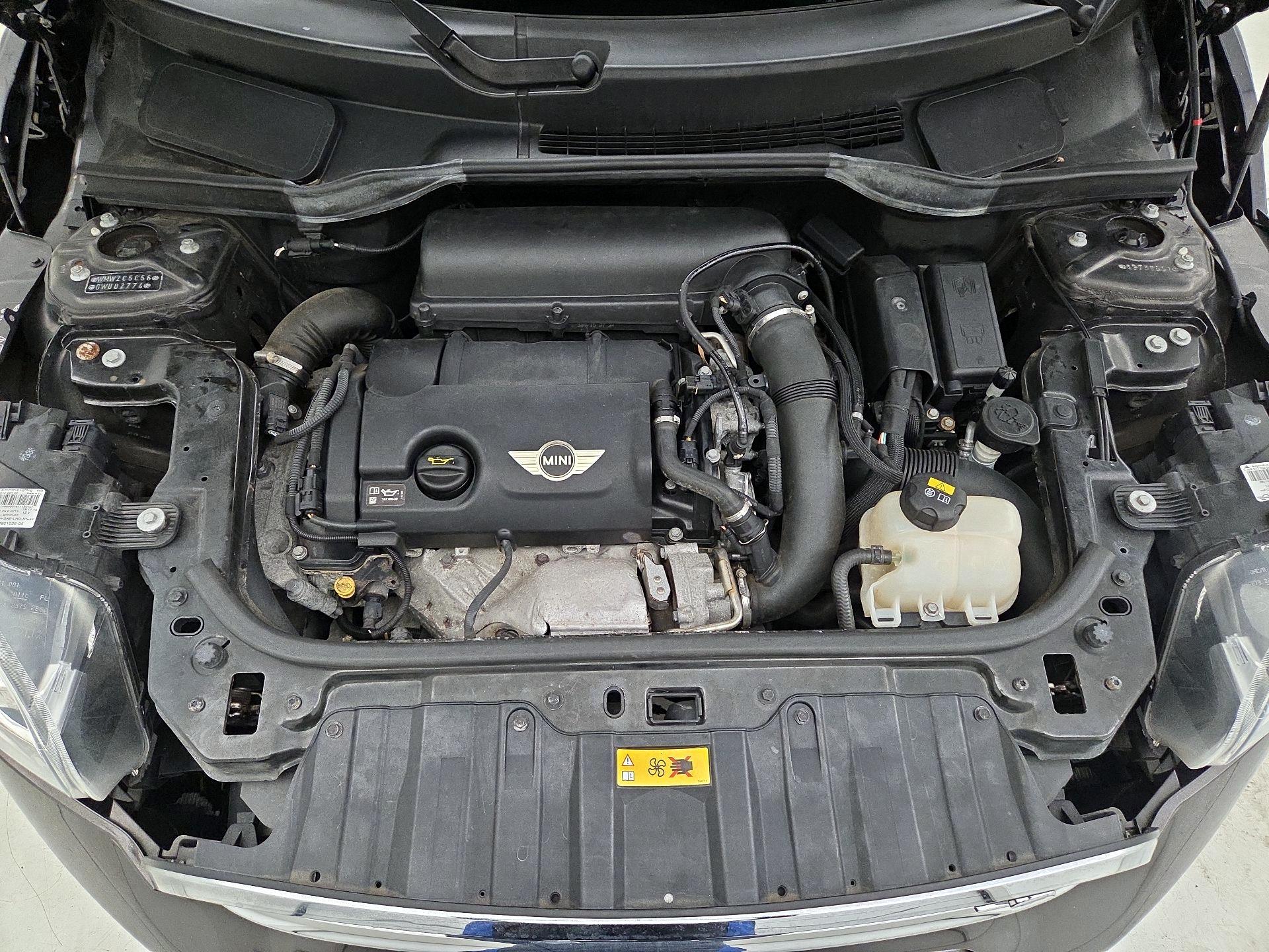 Thumbnail: 2016 MINI Cooper Countryman - 20
