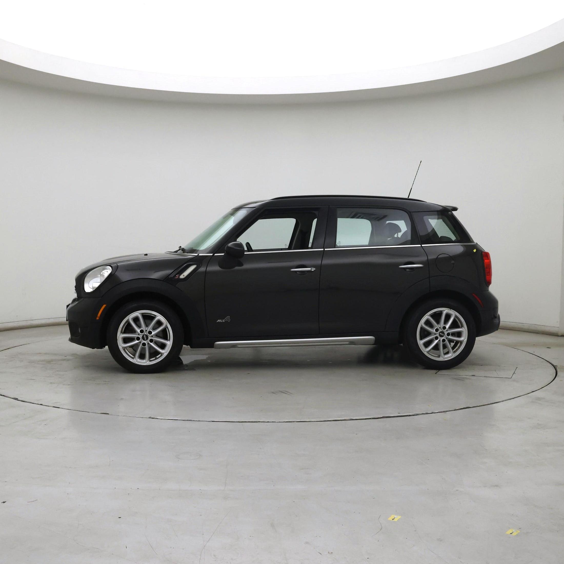 Thumbnail: 2016 MINI Cooper Countryman - 3