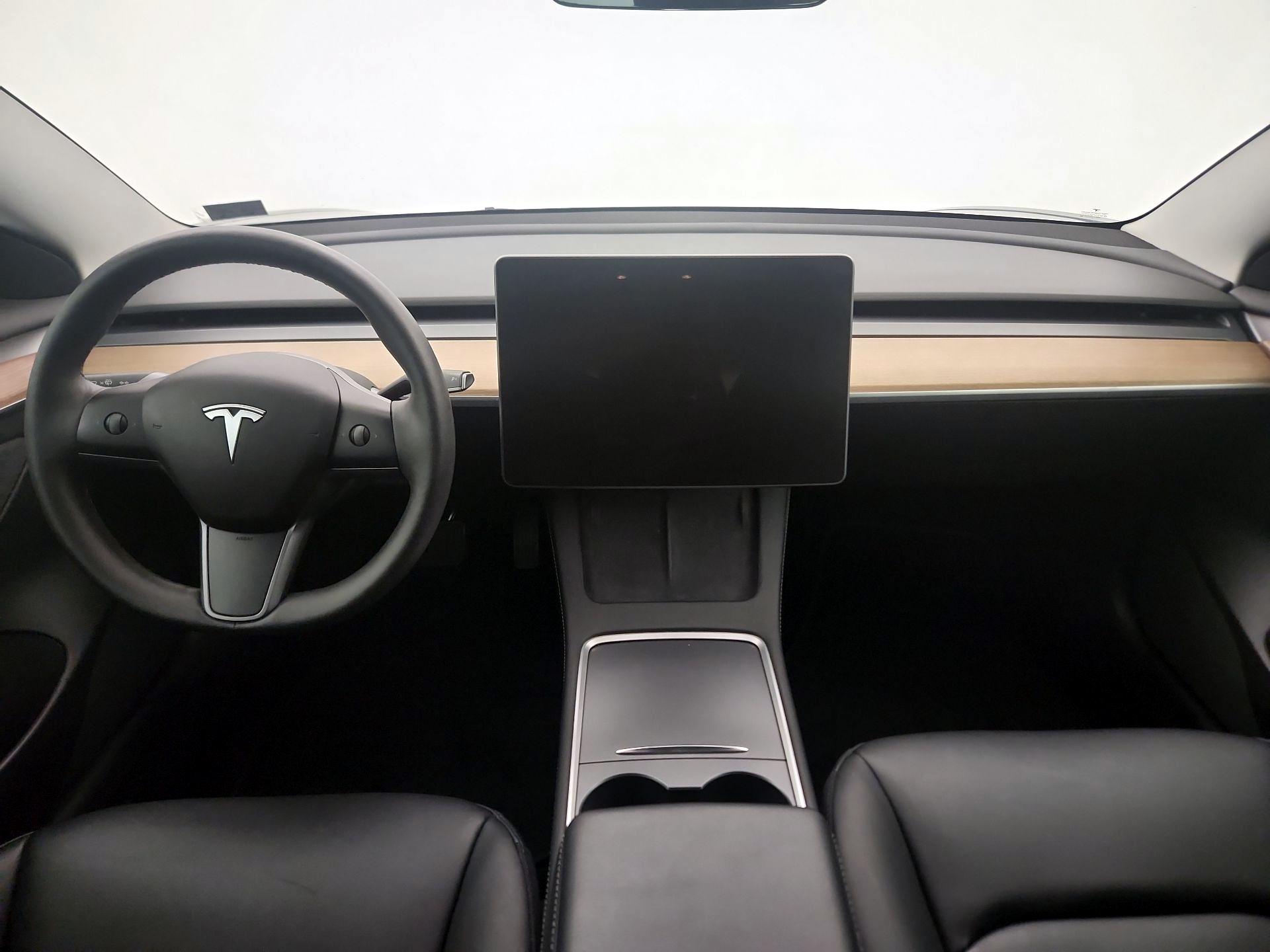 Thumbnail: 2023 Tesla Model 3 - 9