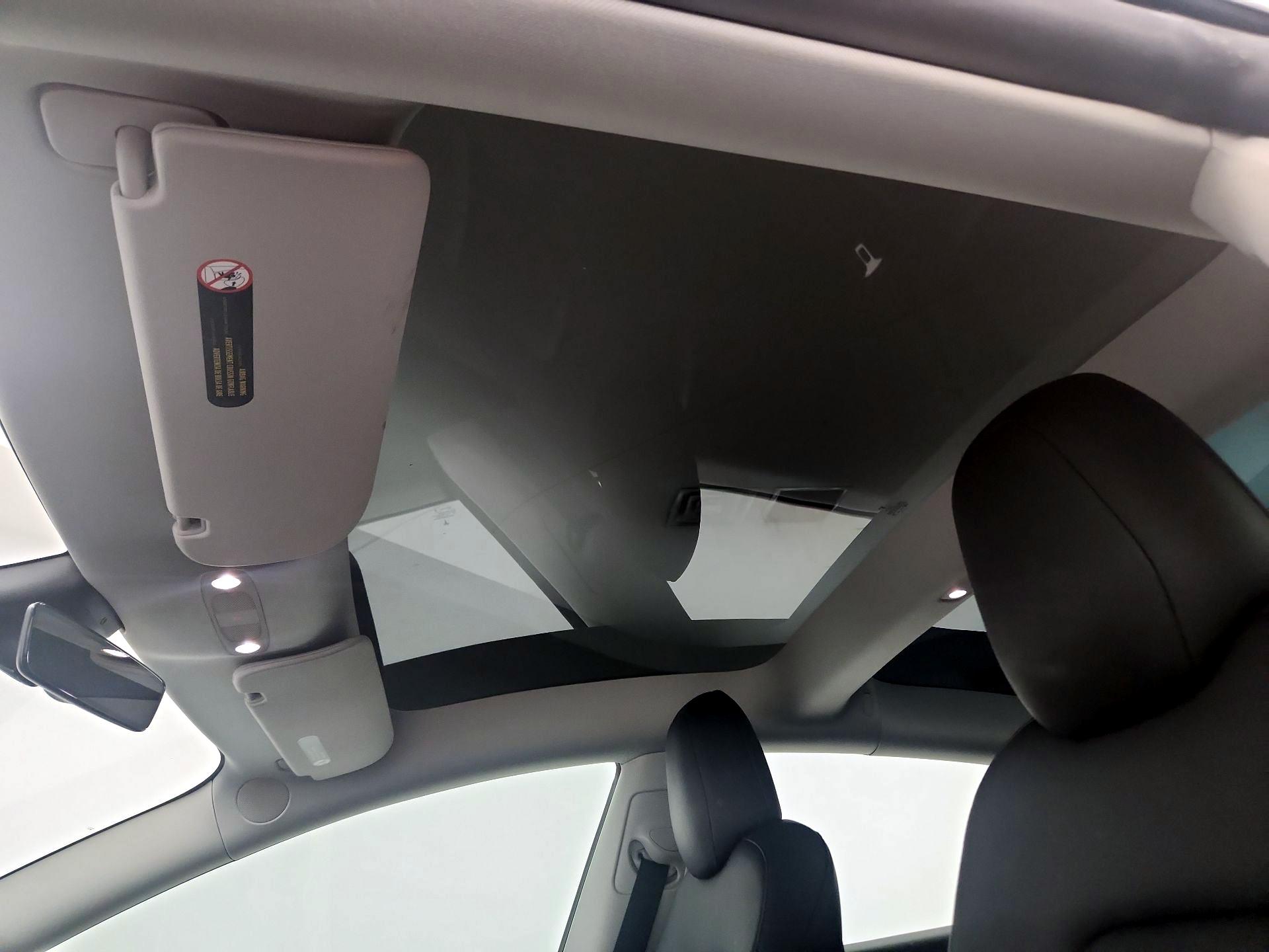 Thumbnail: 2023 Tesla Model 3 - 18