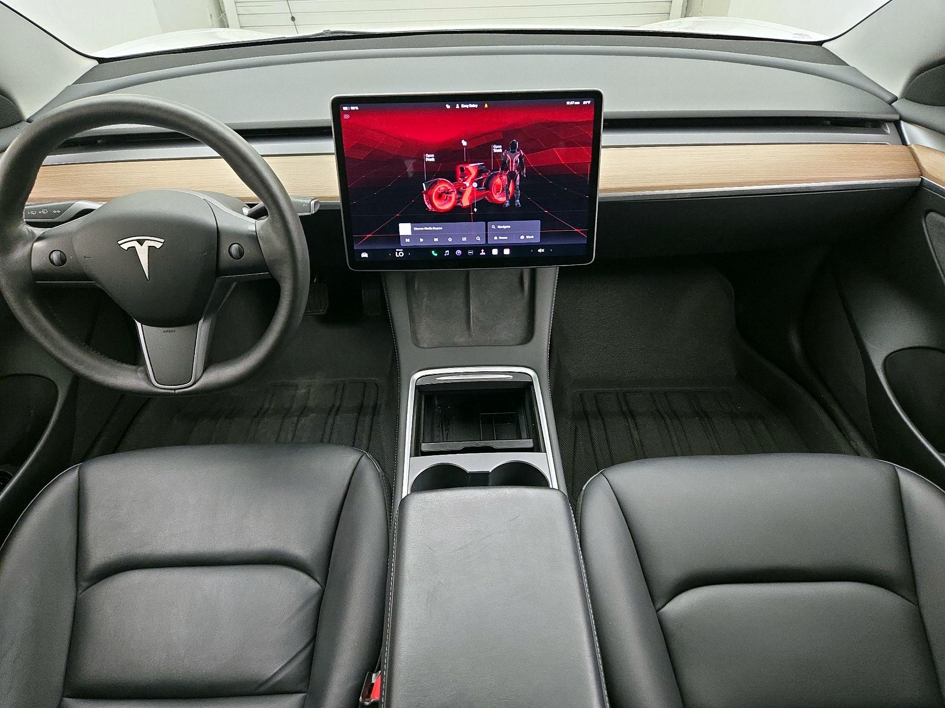 Thumbnail: 2023 Tesla Model 3 - 9