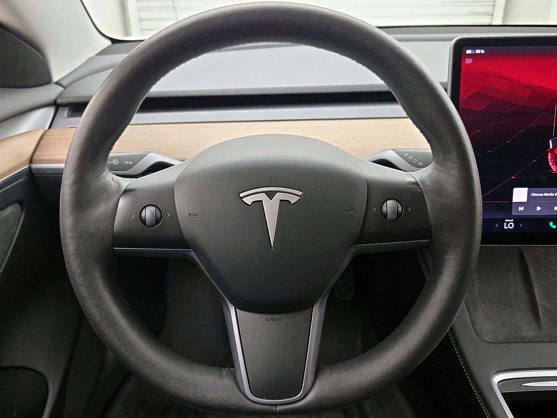 Thumbnail: 2023 Tesla Model 3 - 10