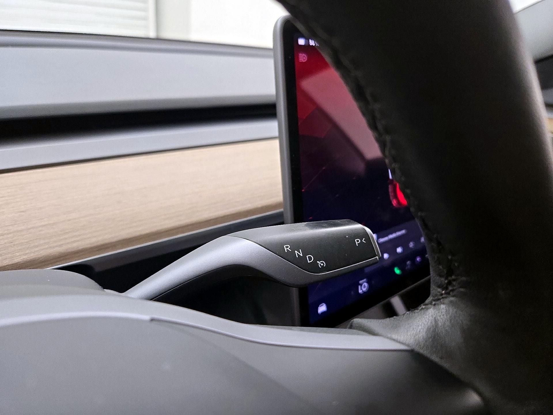 Thumbnail: 2023 Tesla Model 3 - 16