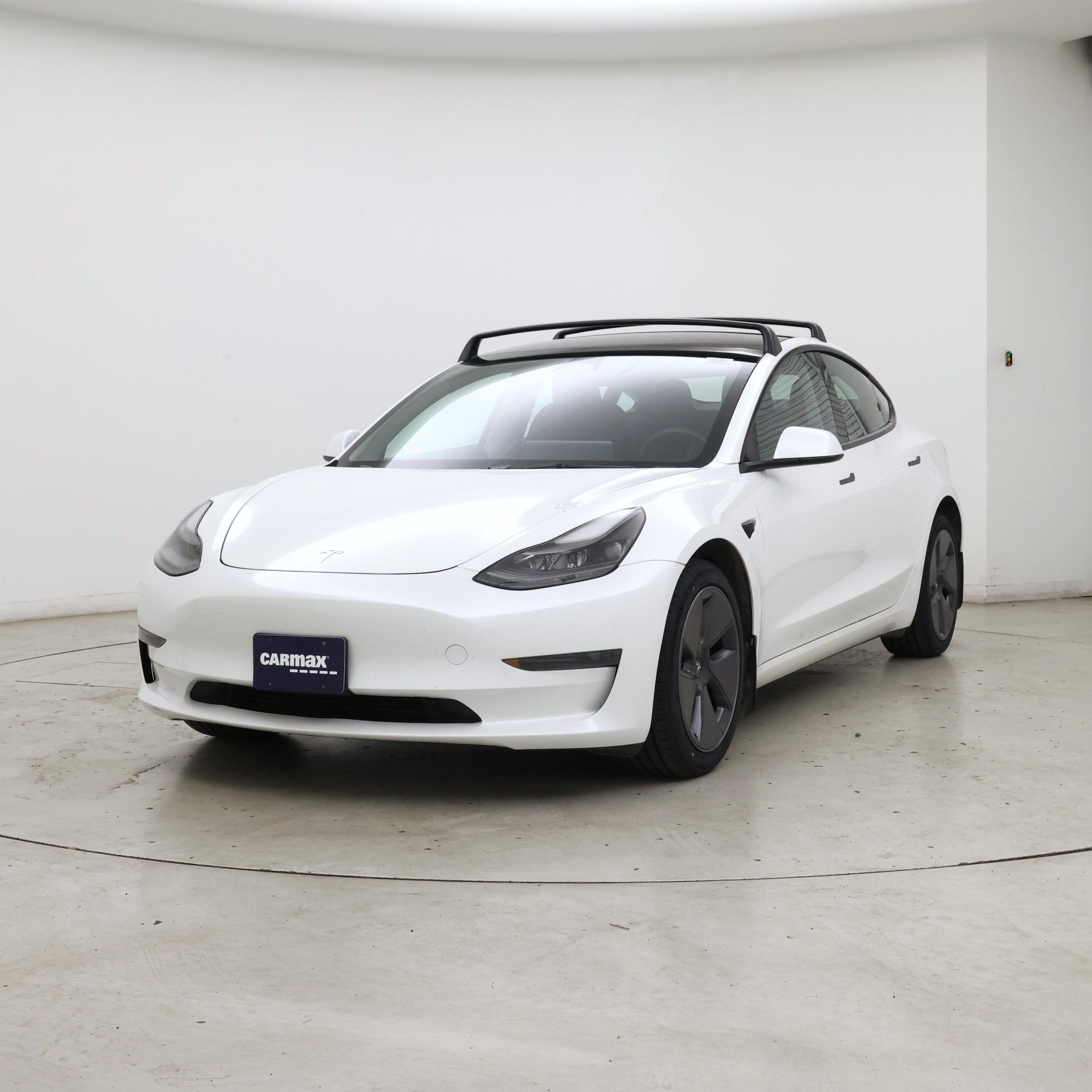 Thumbnail: 2023 Tesla Model 3 - 4