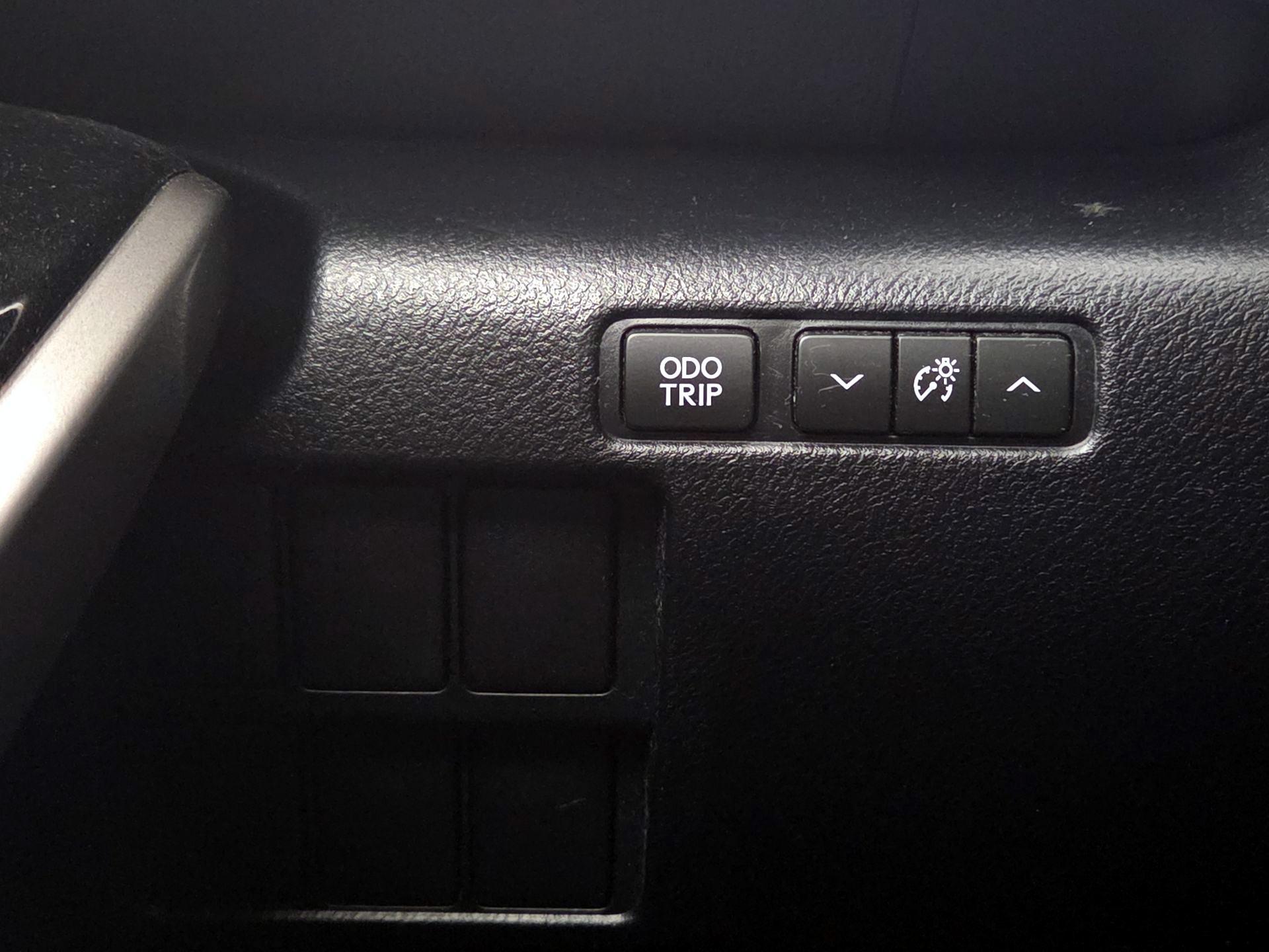 Thumbnail: 2015 Lexus IS - 11