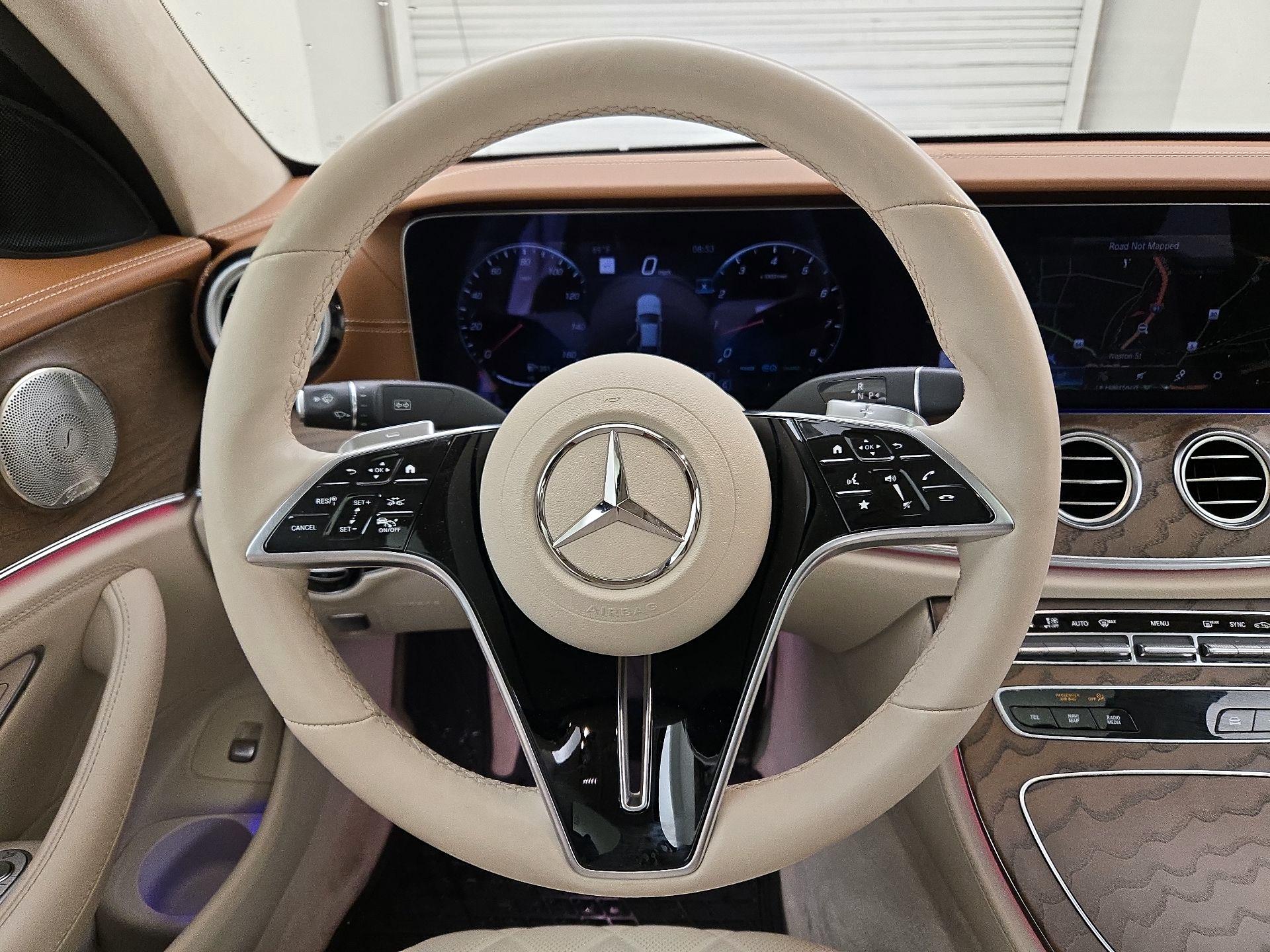 Thumbnail: 2022 Mercedes-Benz E-Class - 10