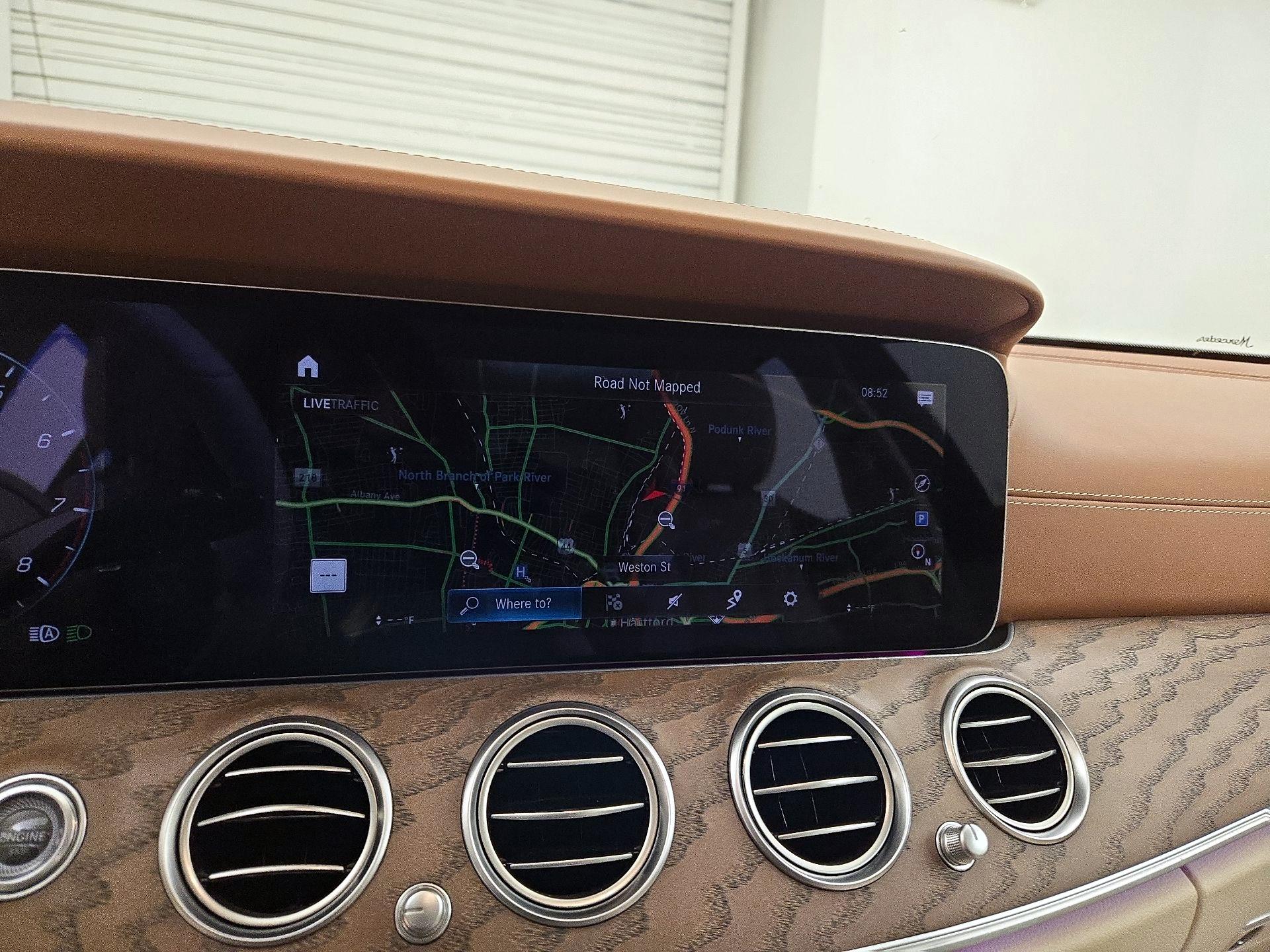 Thumbnail: 2022 Mercedes-Benz E-Class - 14